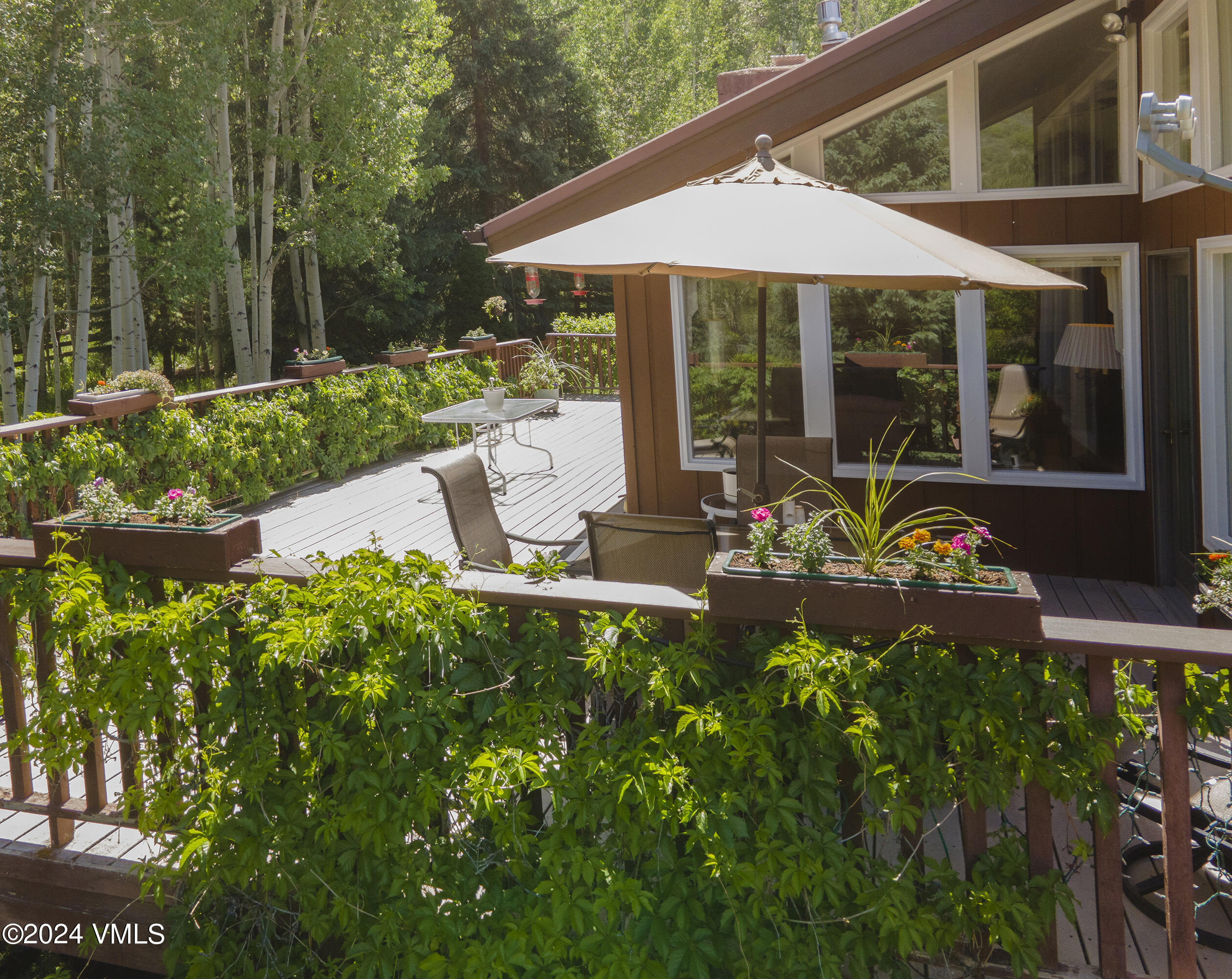 9001 Brush Creek Road