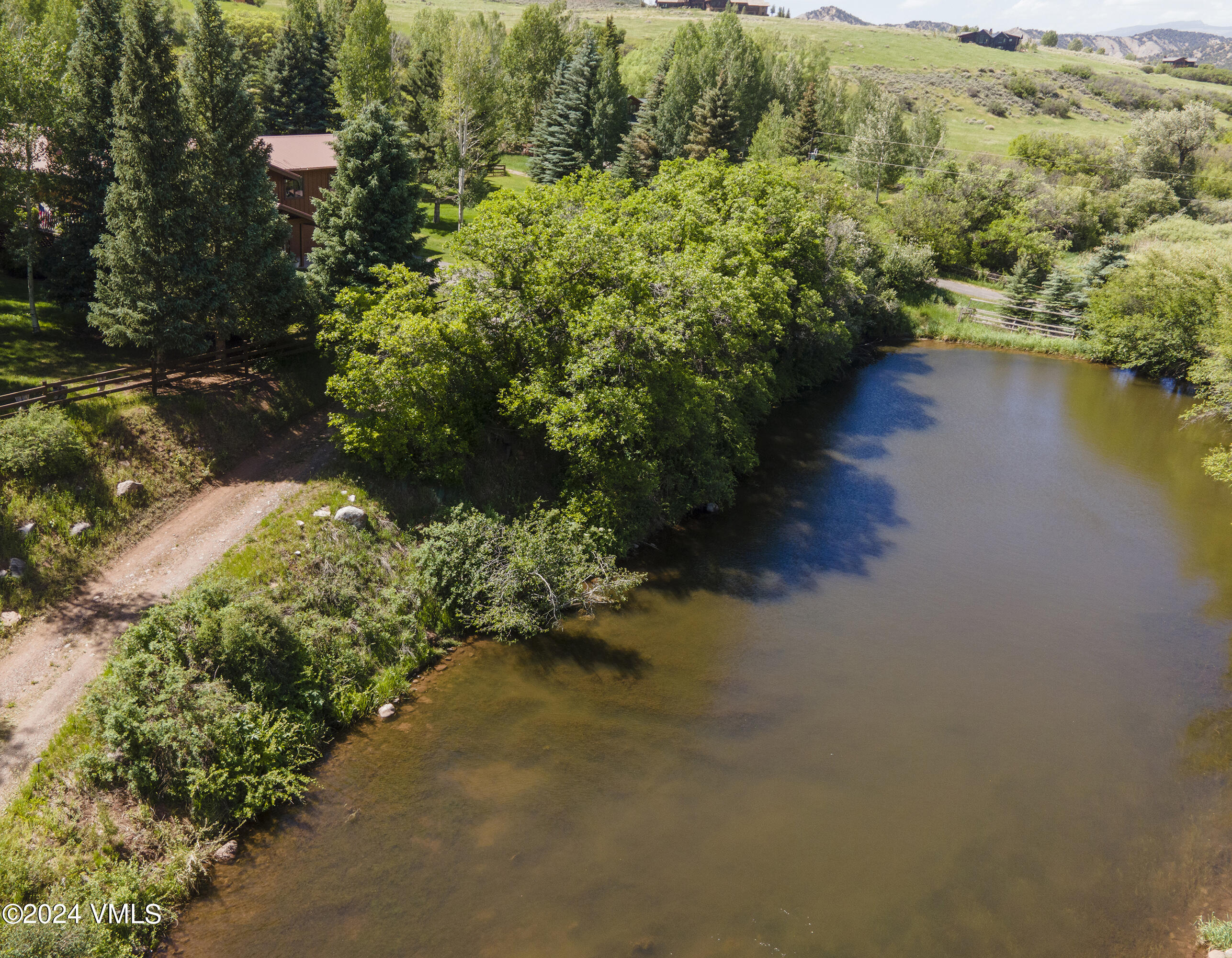 9001 Brush Creek Road