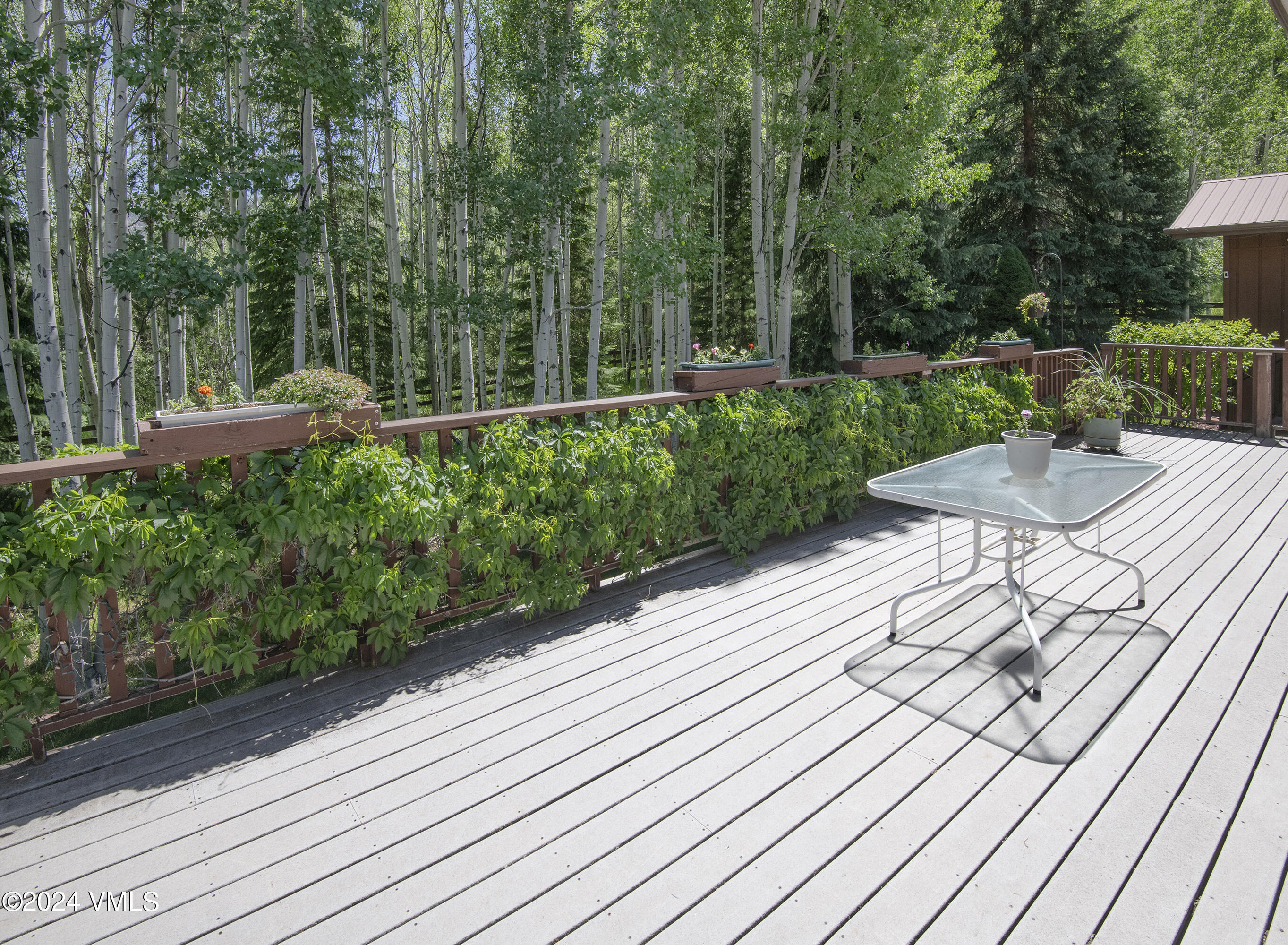 9001 Brush Creek Road