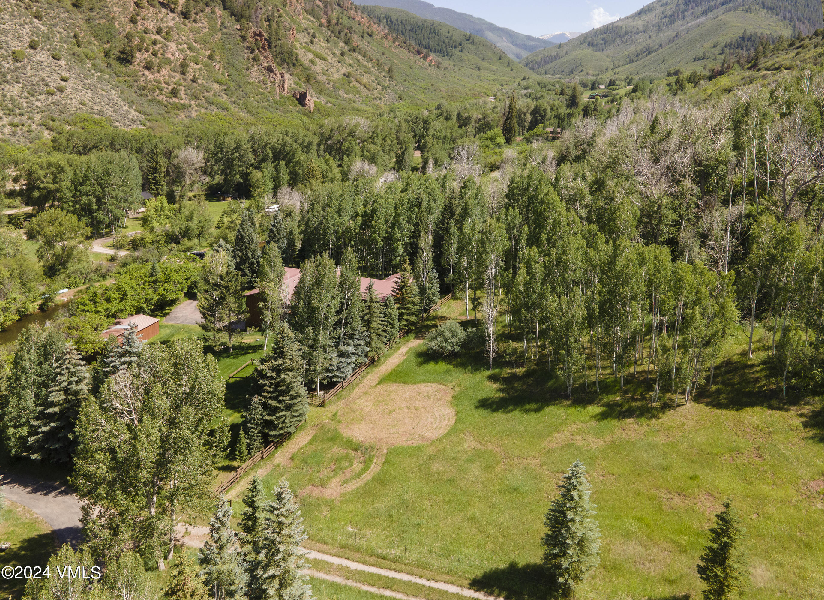 9001 Brush Creek Road