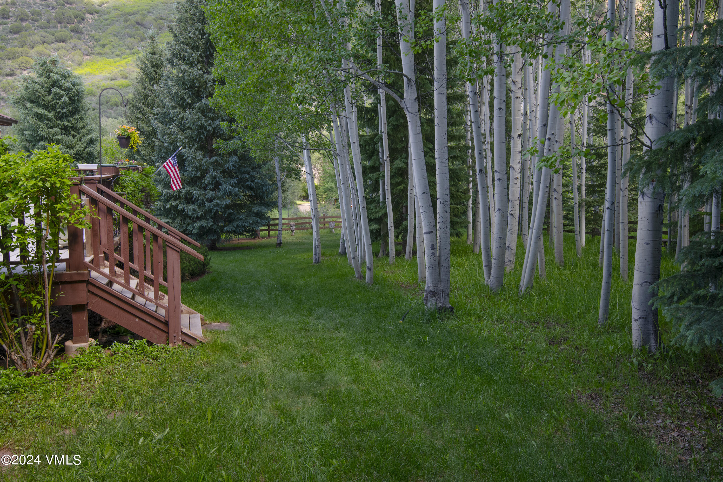 9001 Brush Creek Road