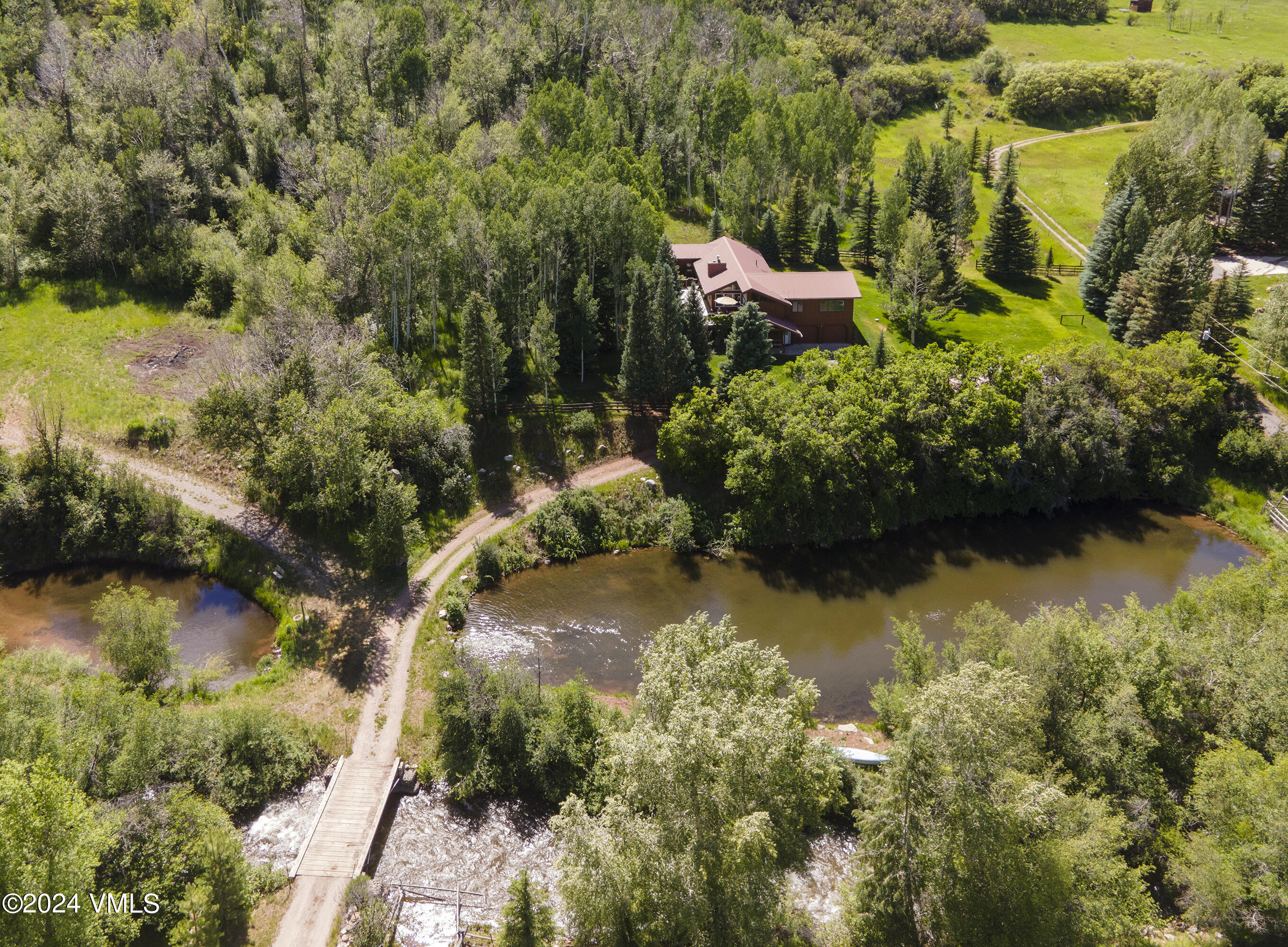 9001 Brush Creek Road