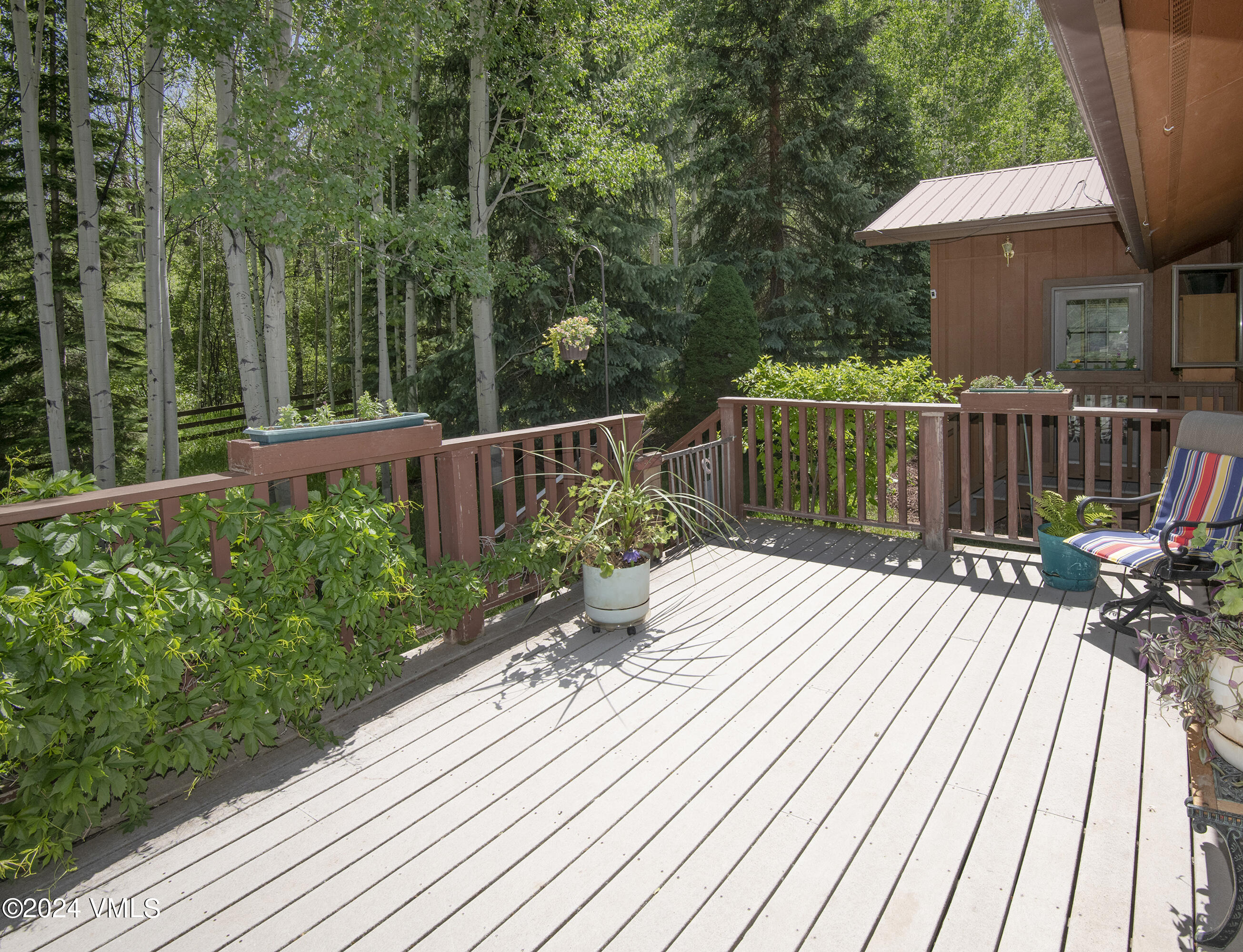 9001 Brush Creek Road