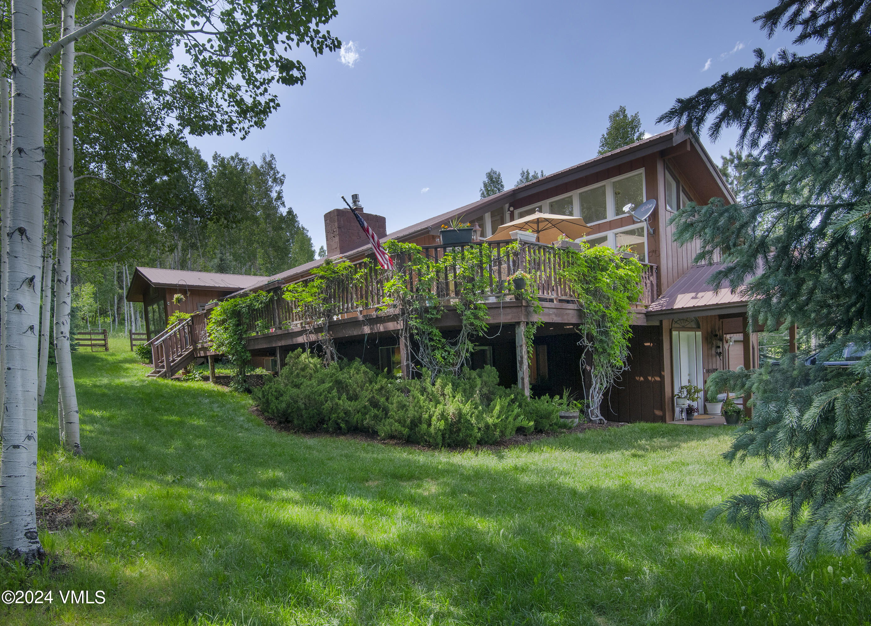 9001 Brush Creek Road