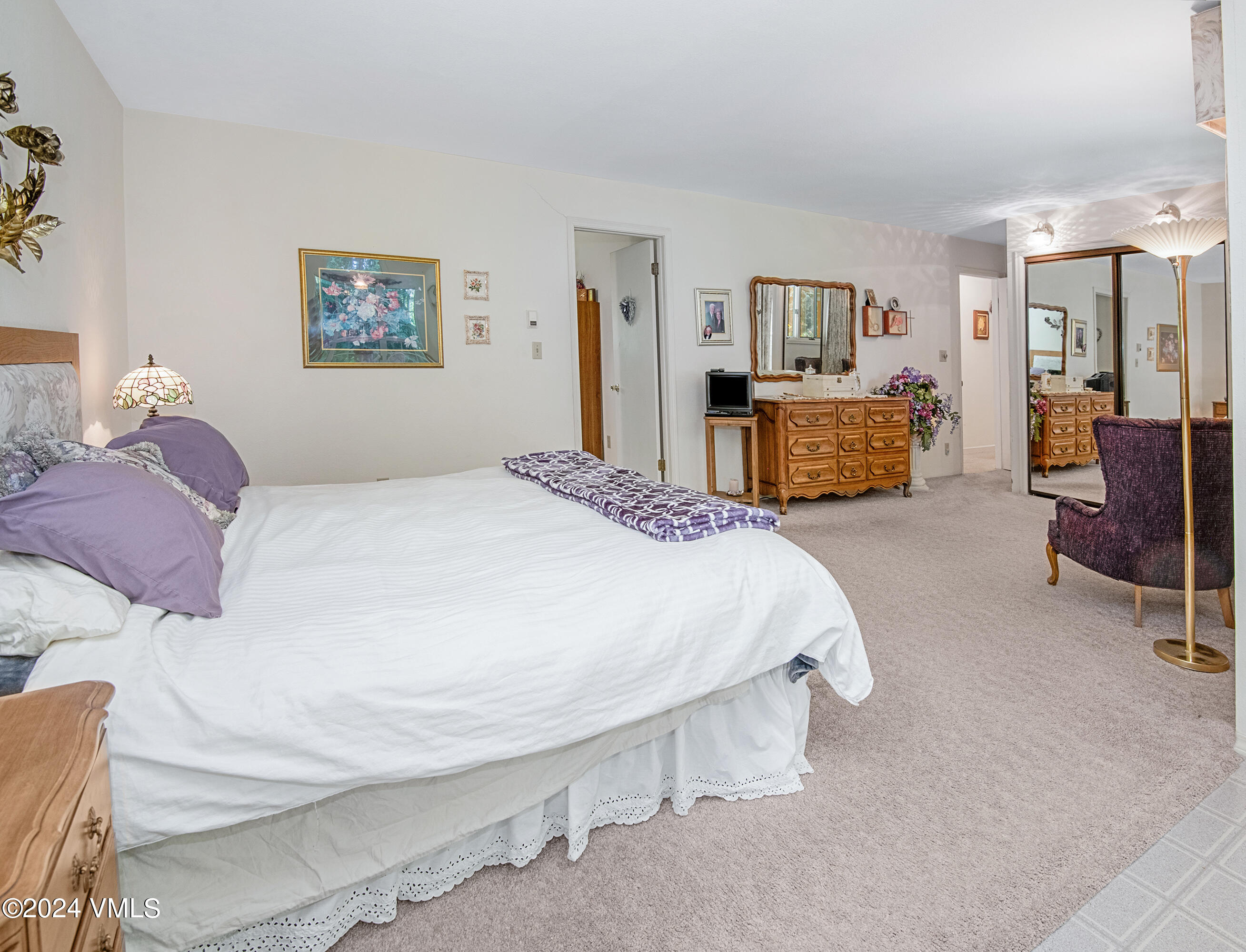 9001 Brush Creek Road