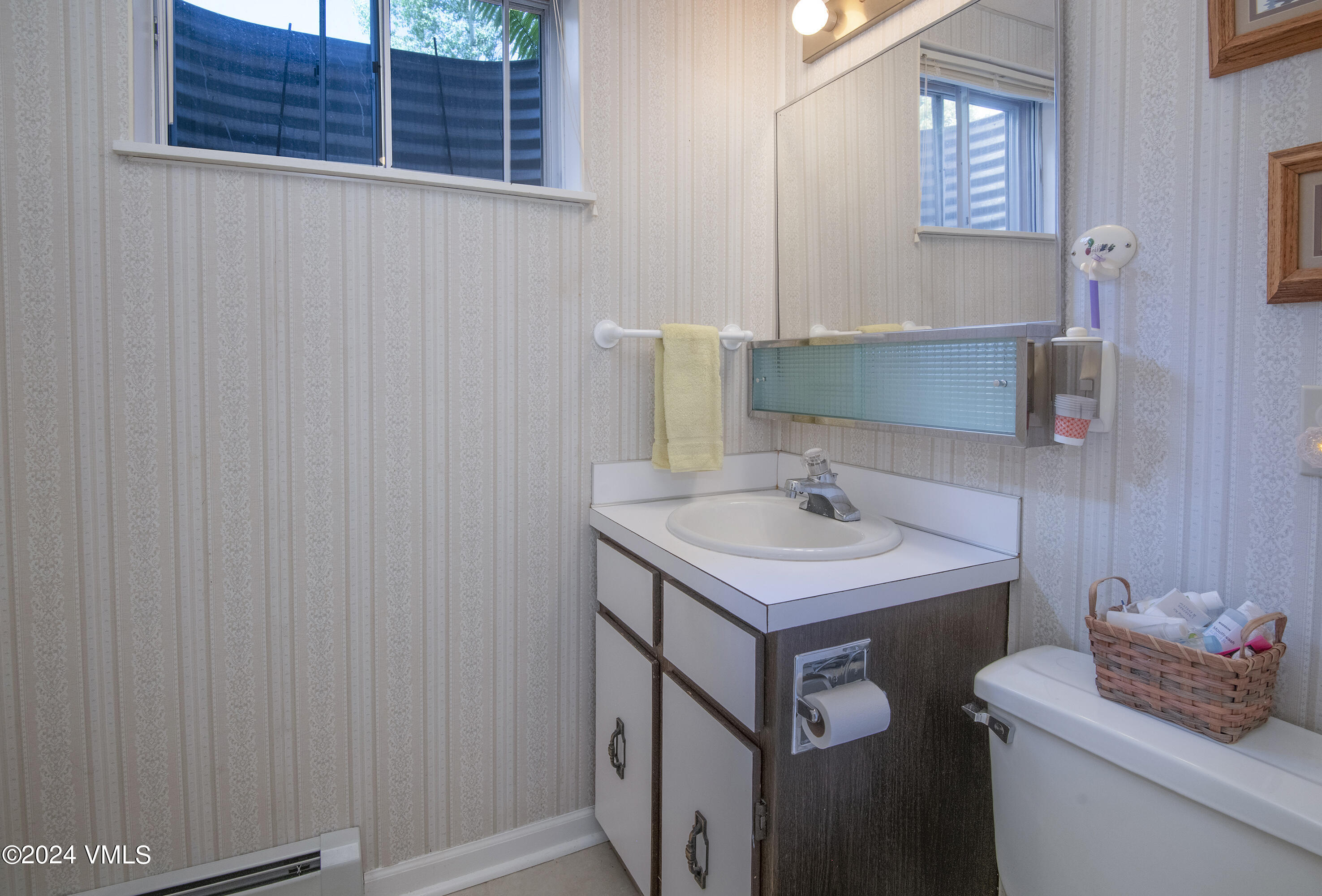 9001 Brush Creek Road