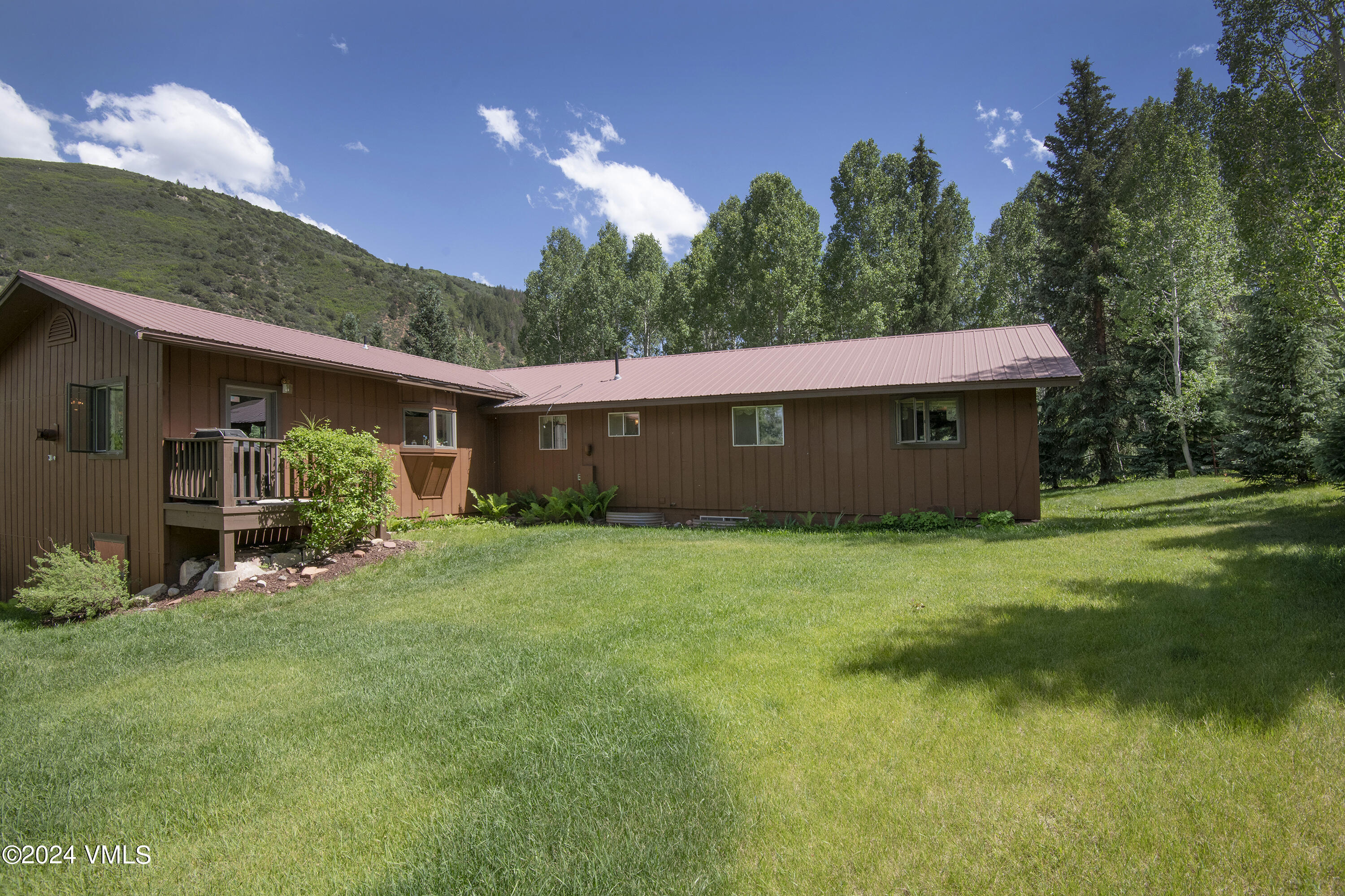 9001 Brush Creek Road