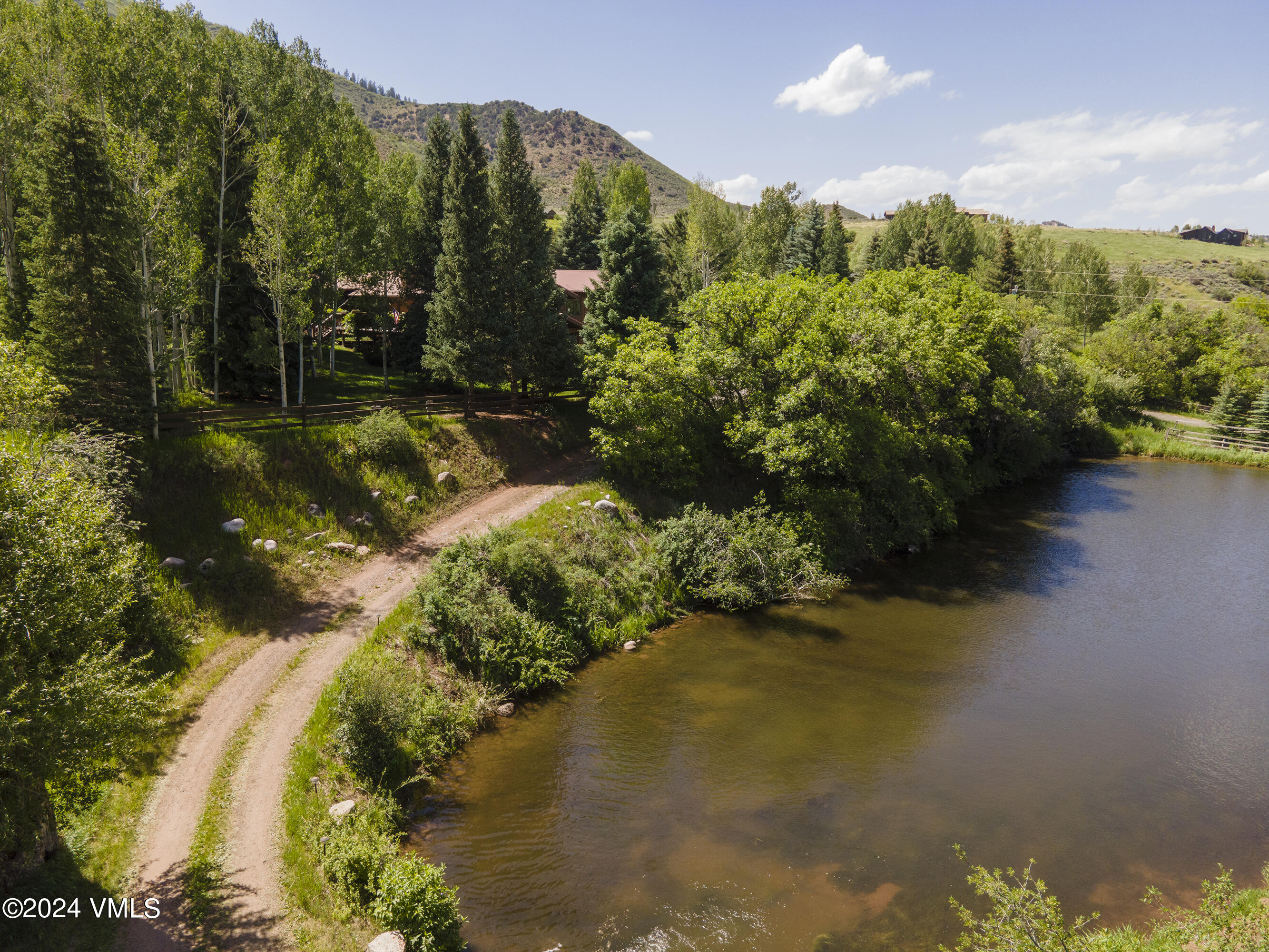 9001 Brush Creek Road