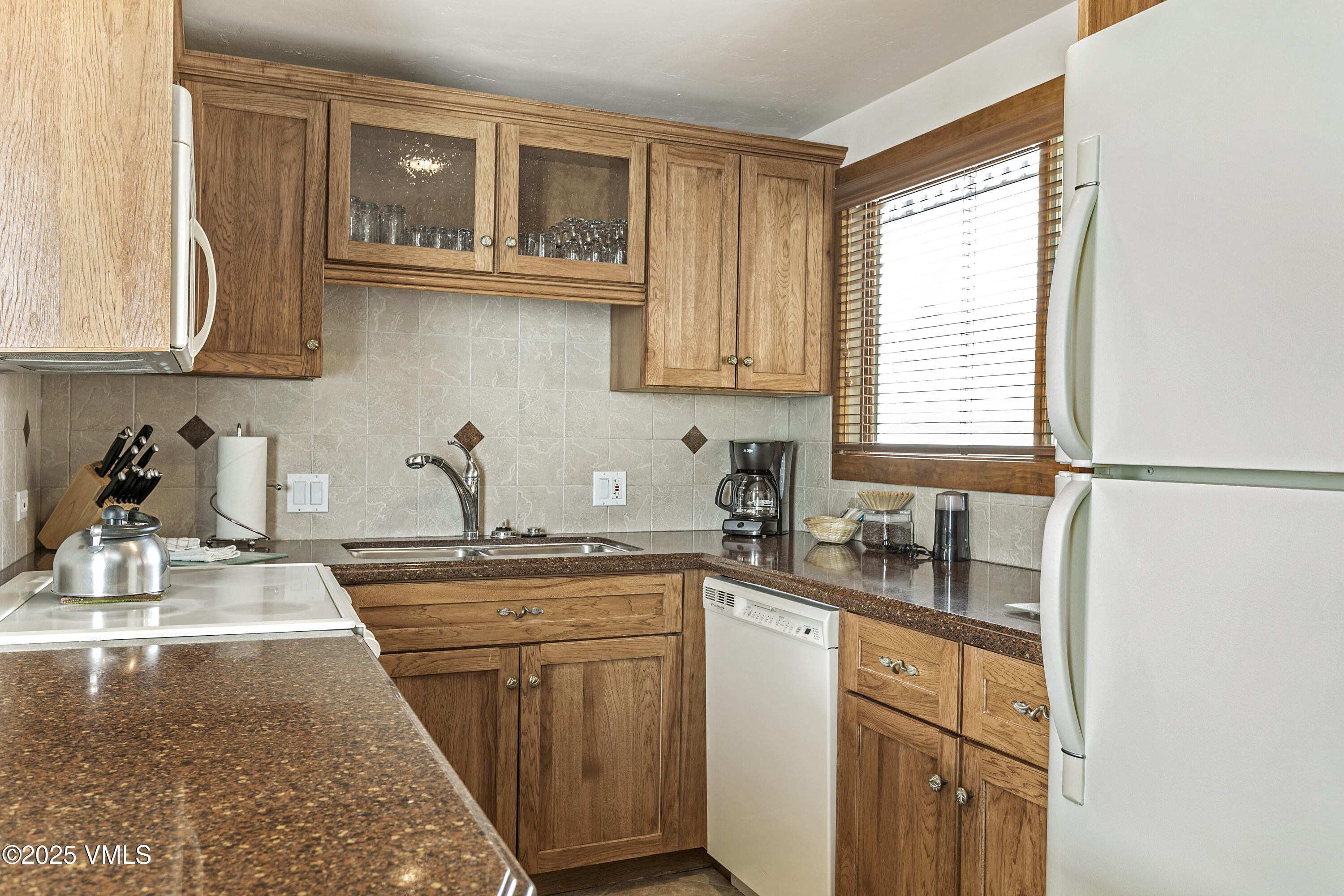 680 Lionshead Place 703