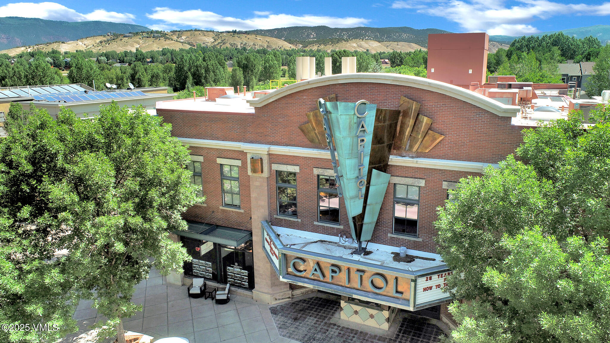 1140 Capitol Street 204