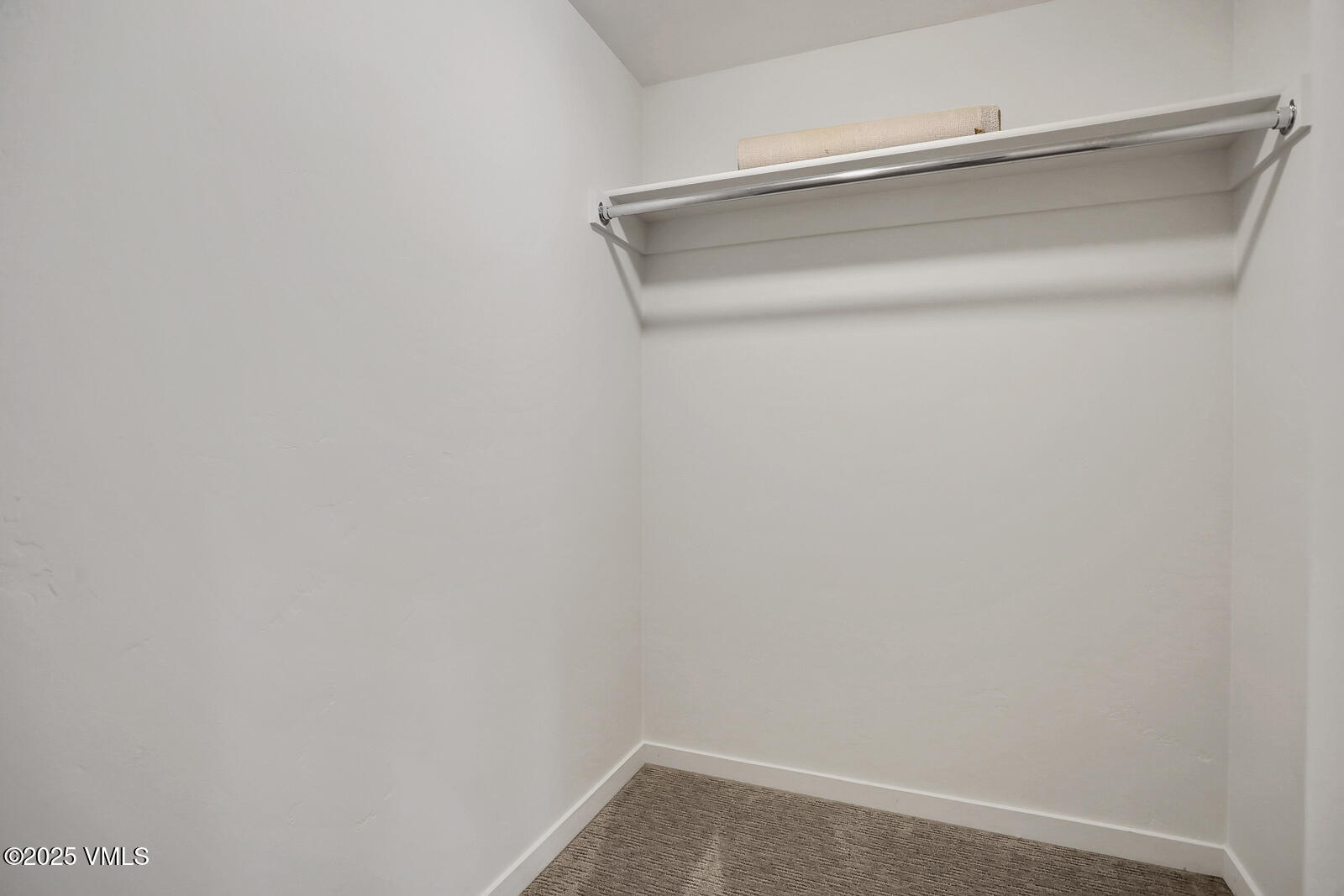 1140 Capitol Street 204