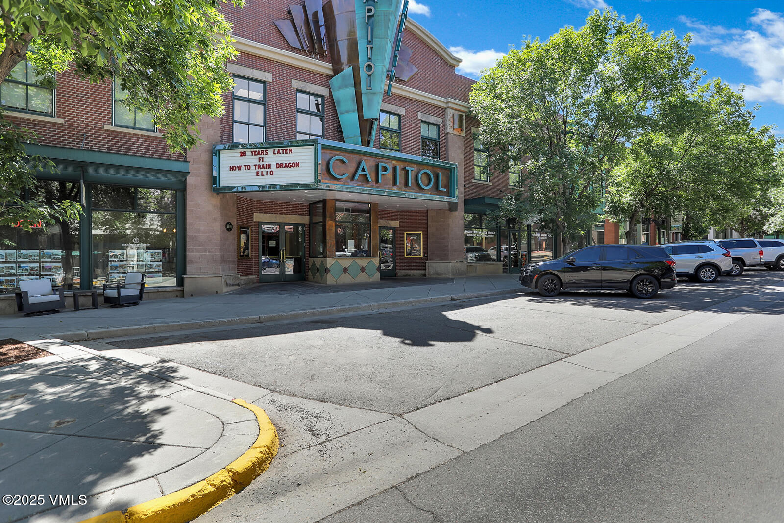 1140 Capitol Street 204