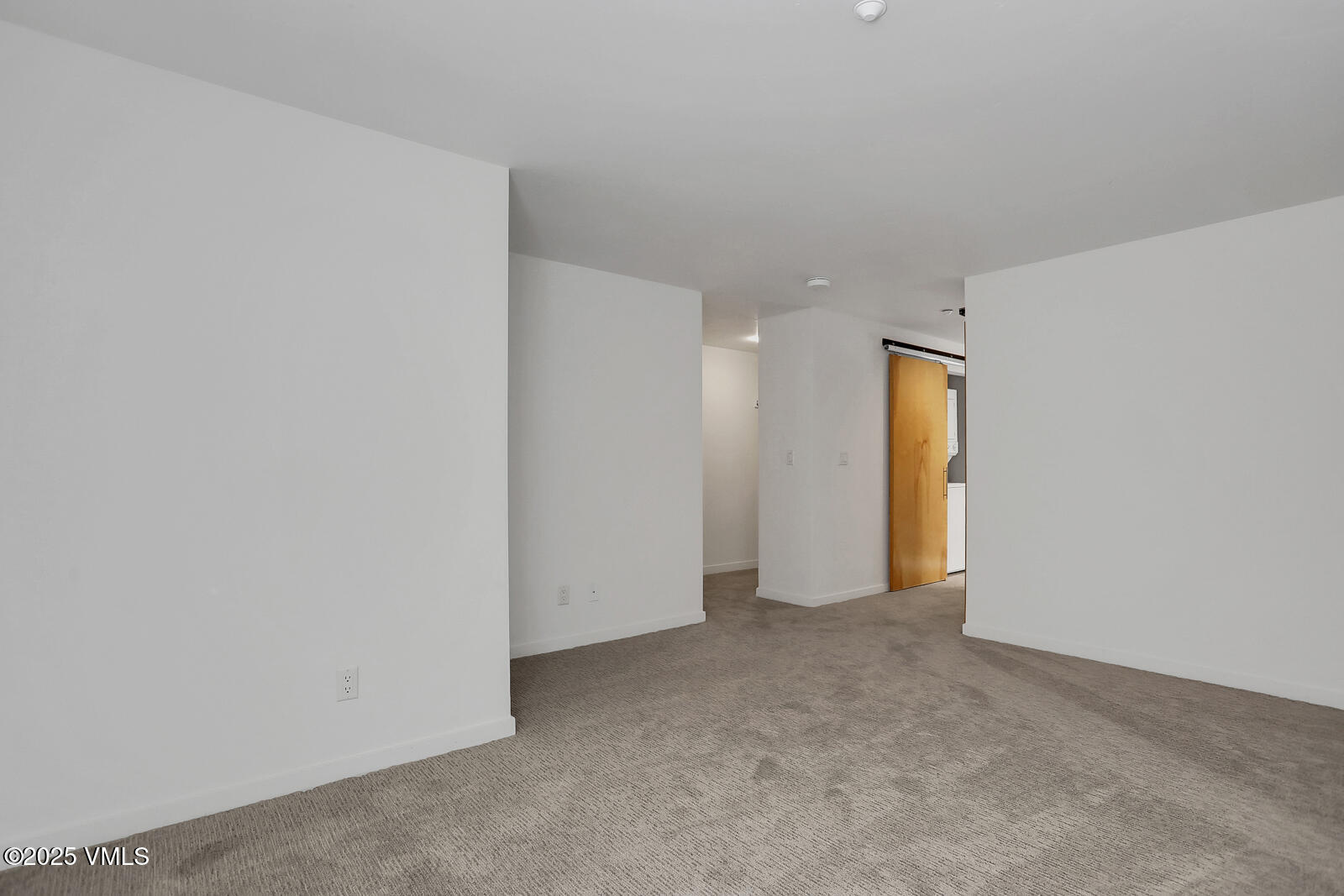 1140 Capitol Street 204