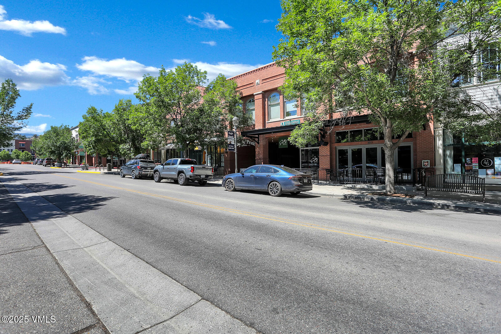 1140 Capitol Street 204