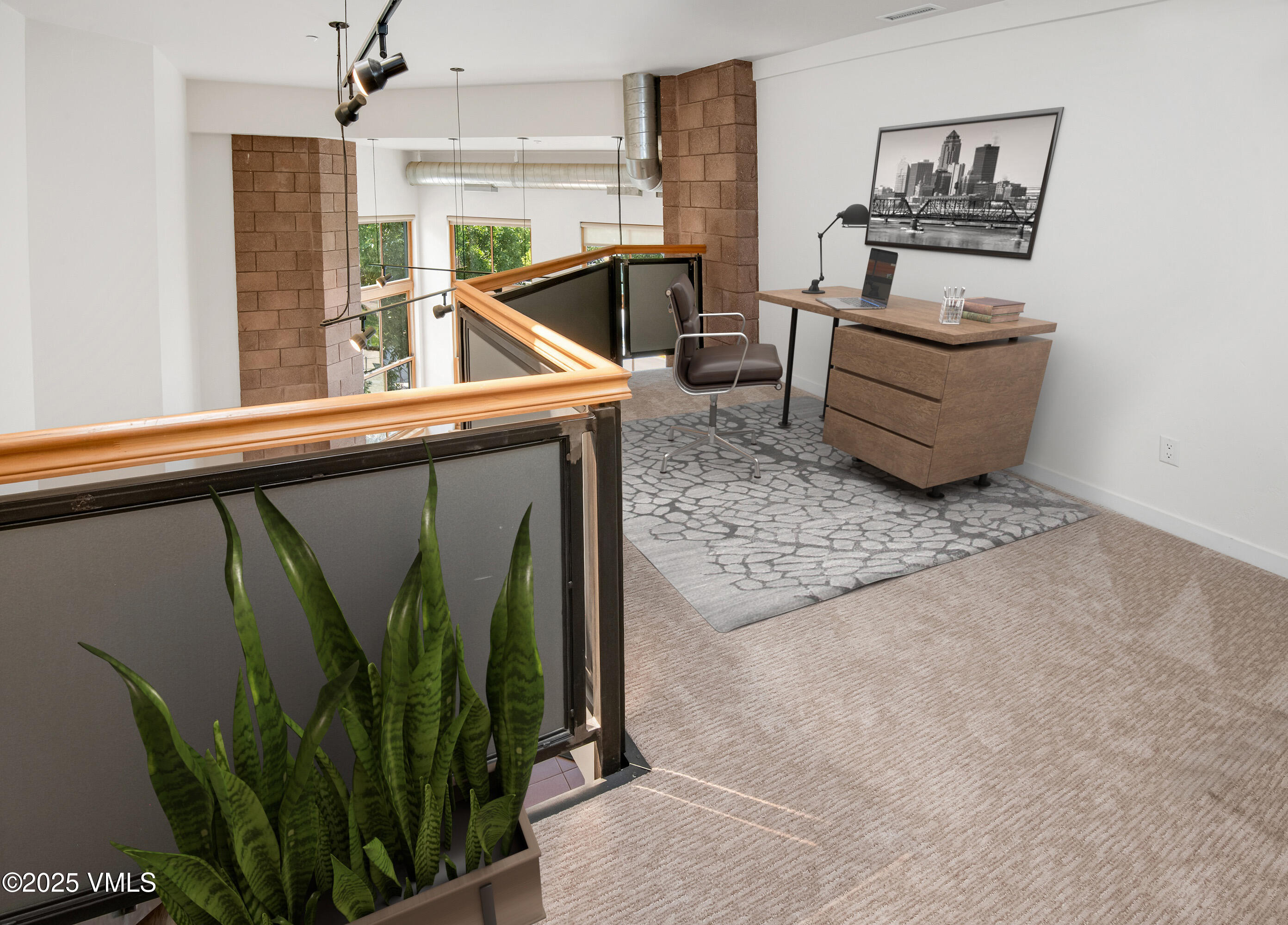 1140 Capitol Street 201