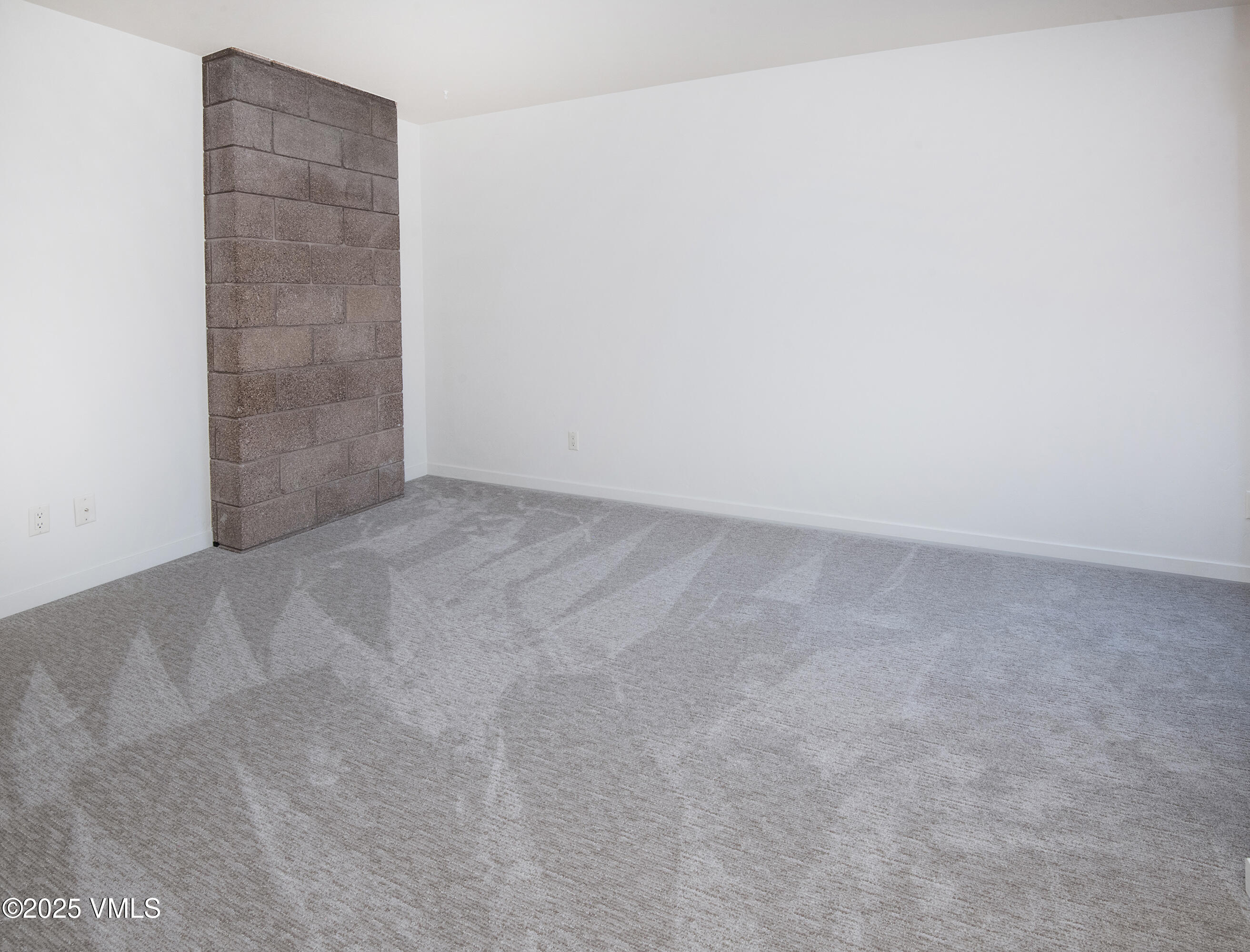 1140 Capitol Street 201