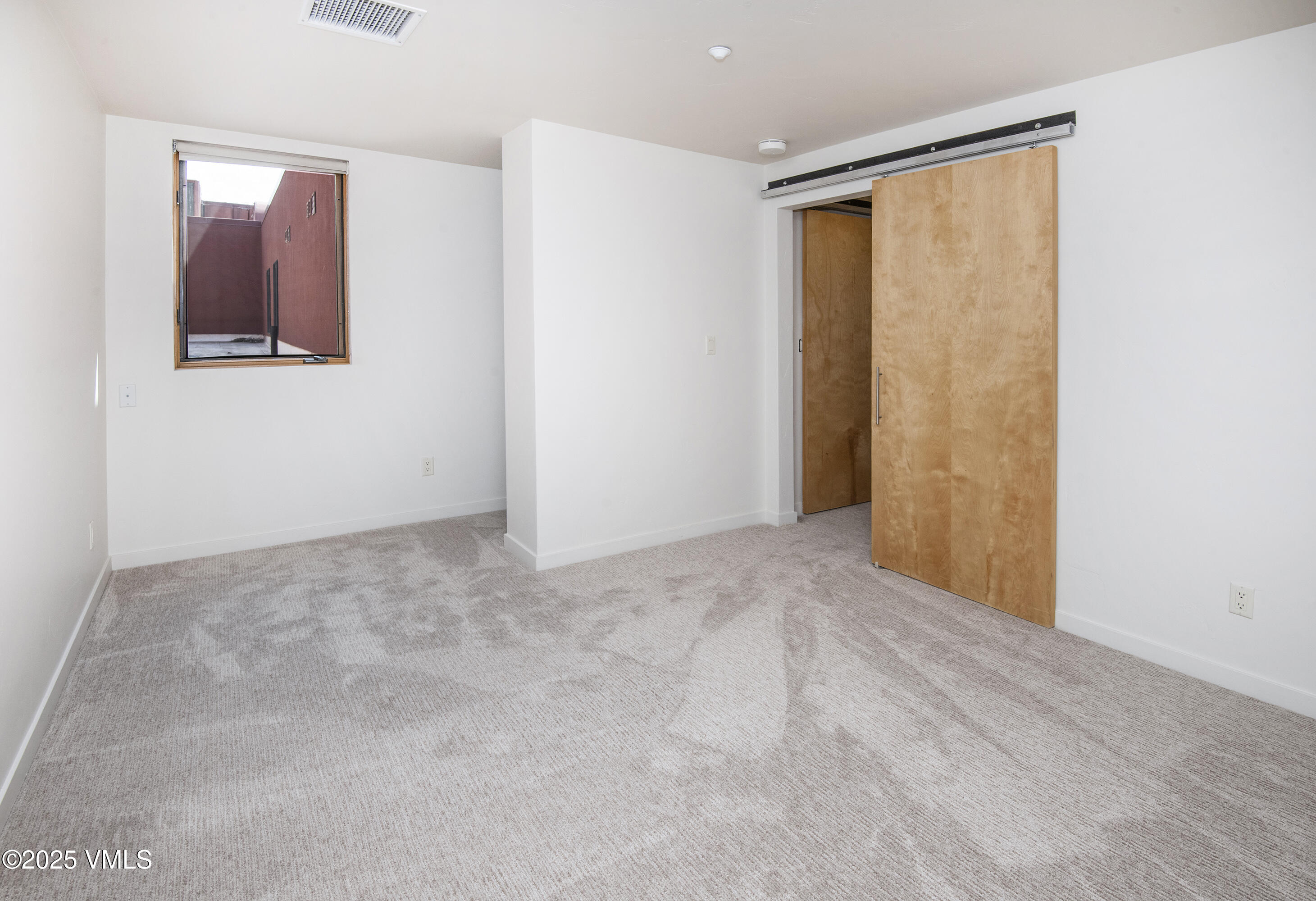 1140 Capitol Street 201