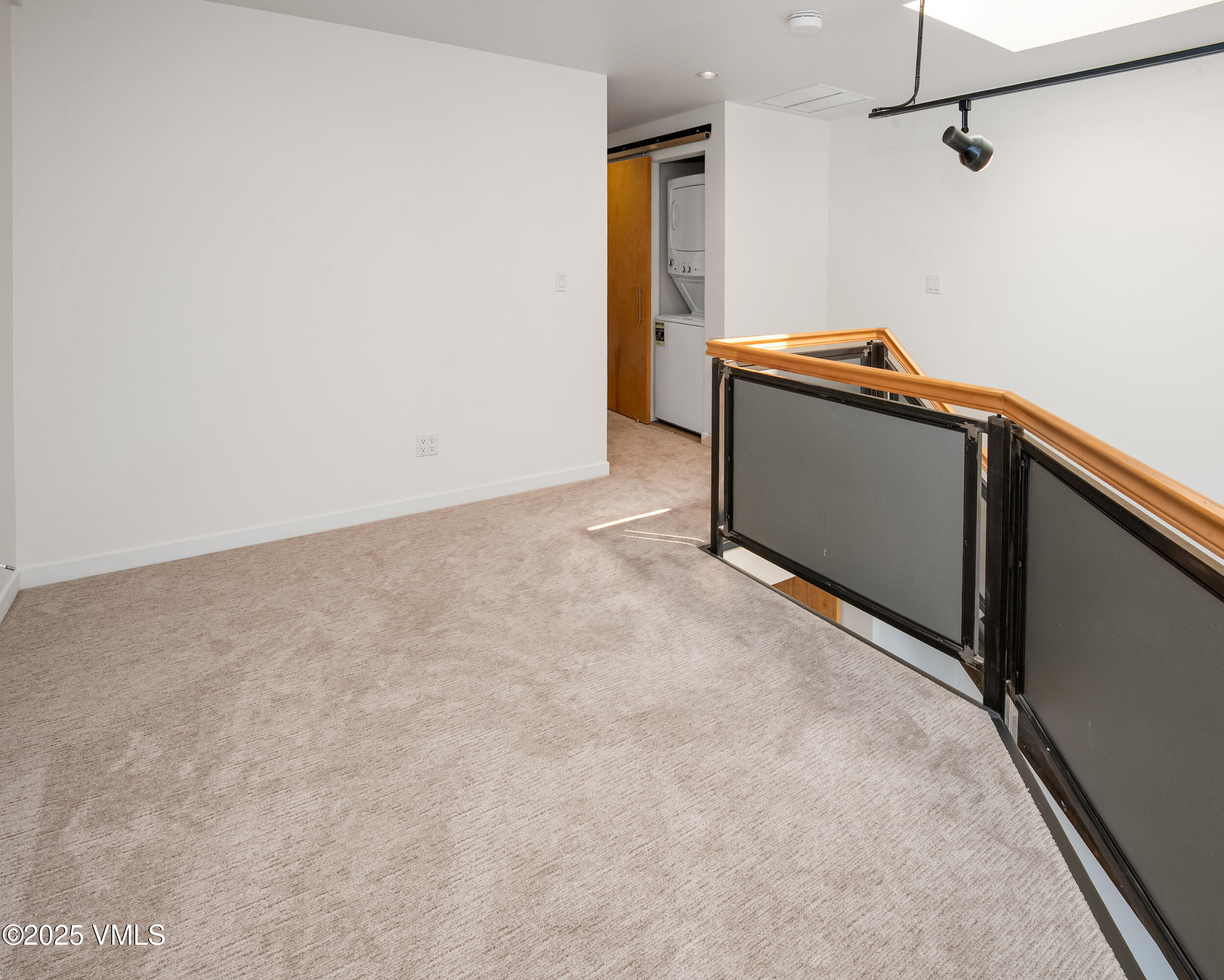 1140 Capitol Street 201