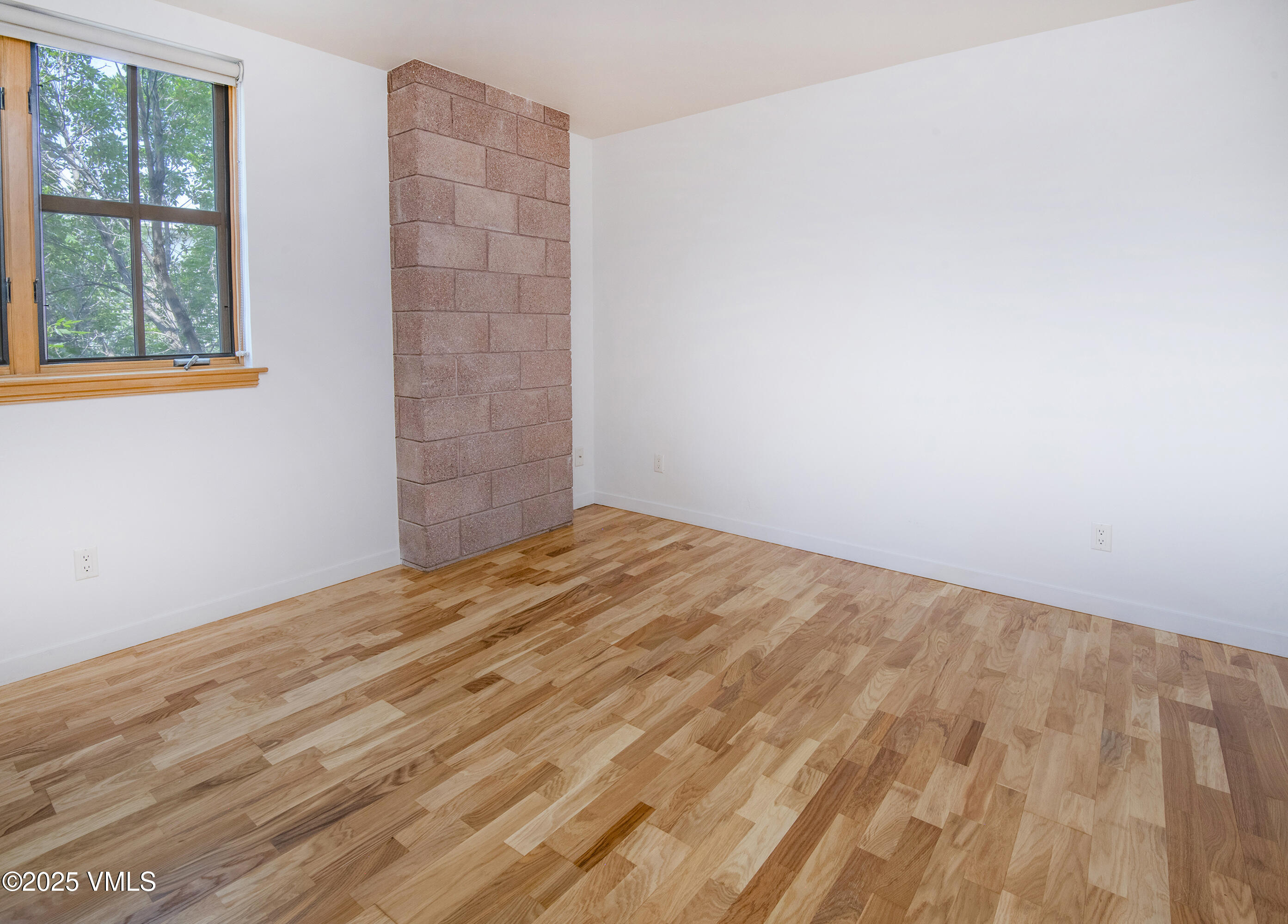 1140 Capitol Street 201