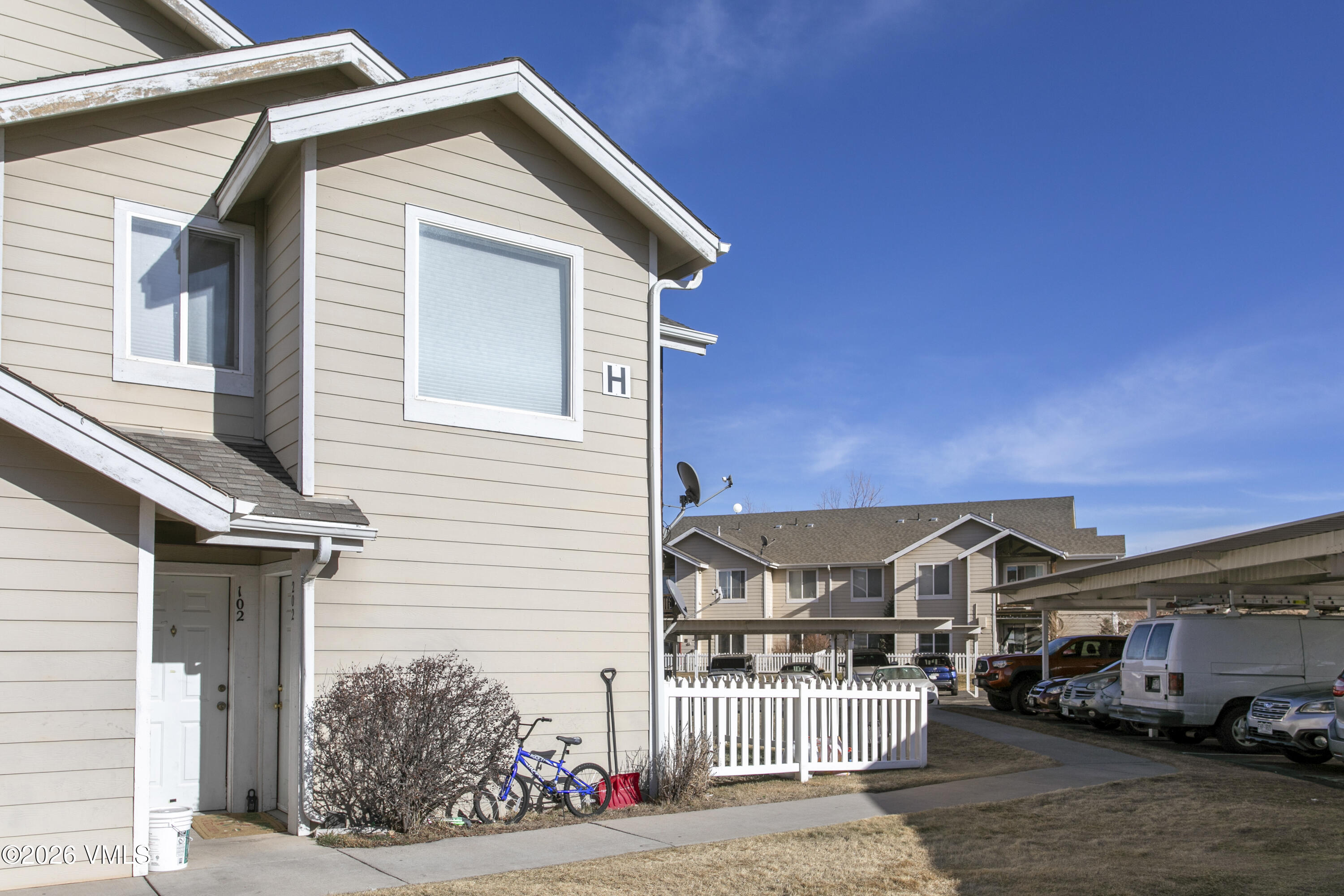 127 Jules Drive H202