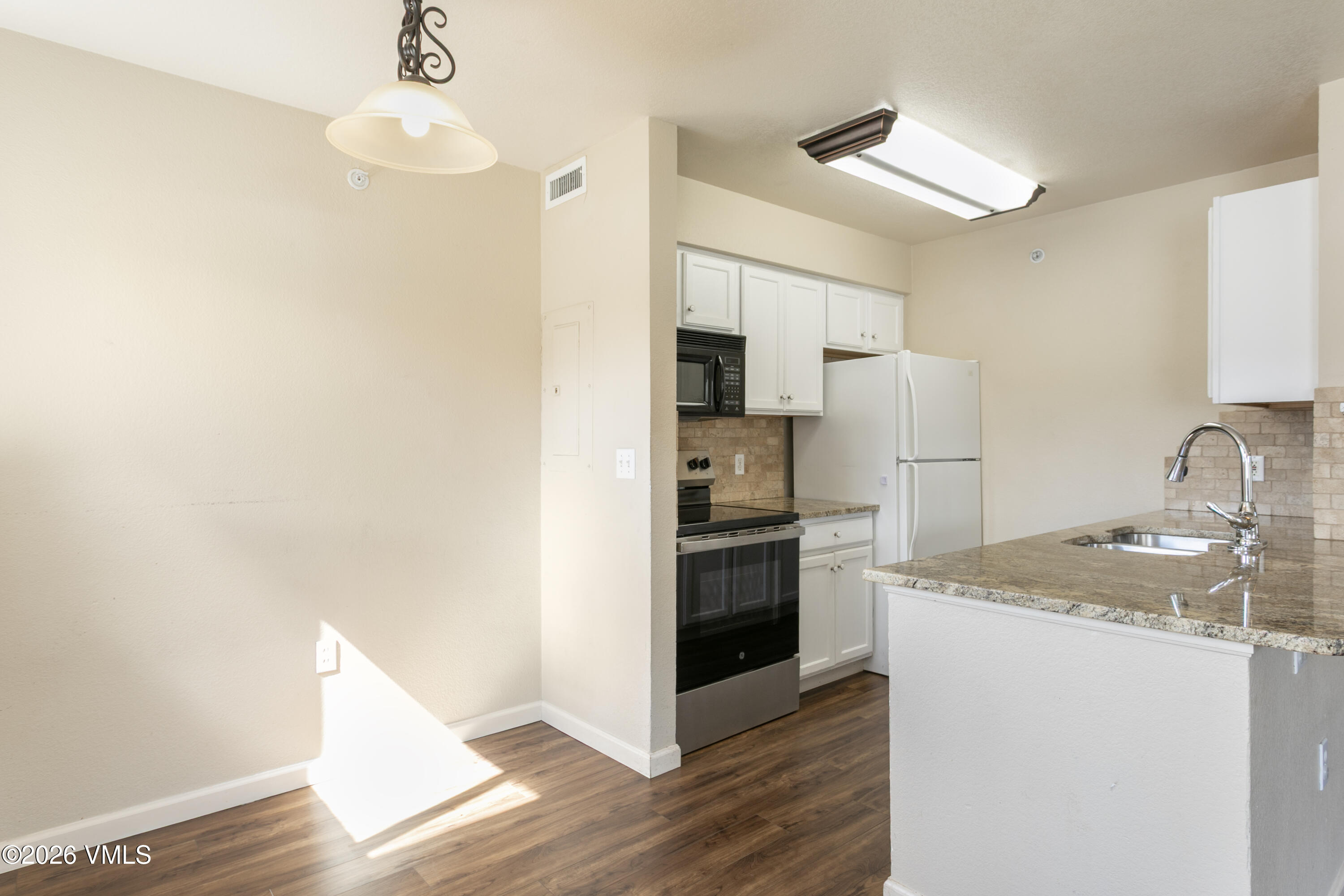 127 Jules Drive H202