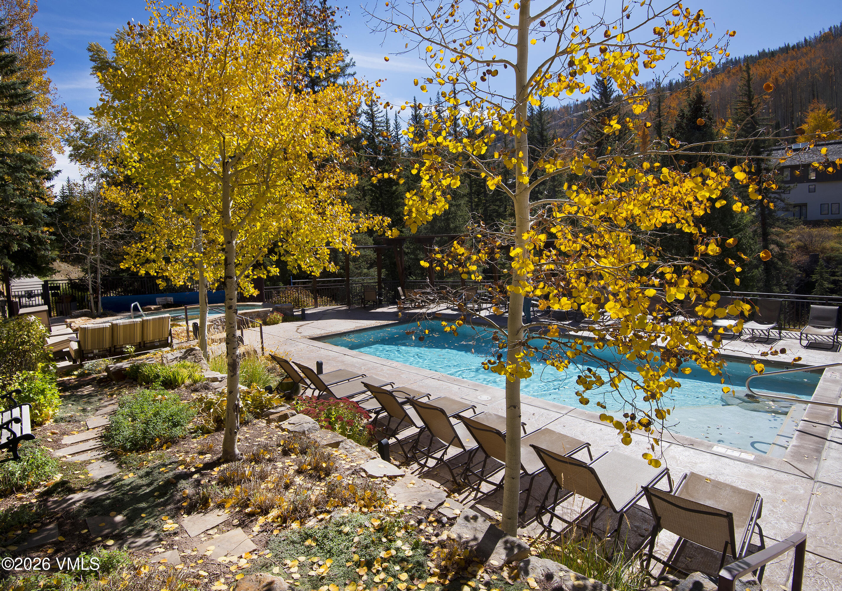 680 Lionshead Place 505