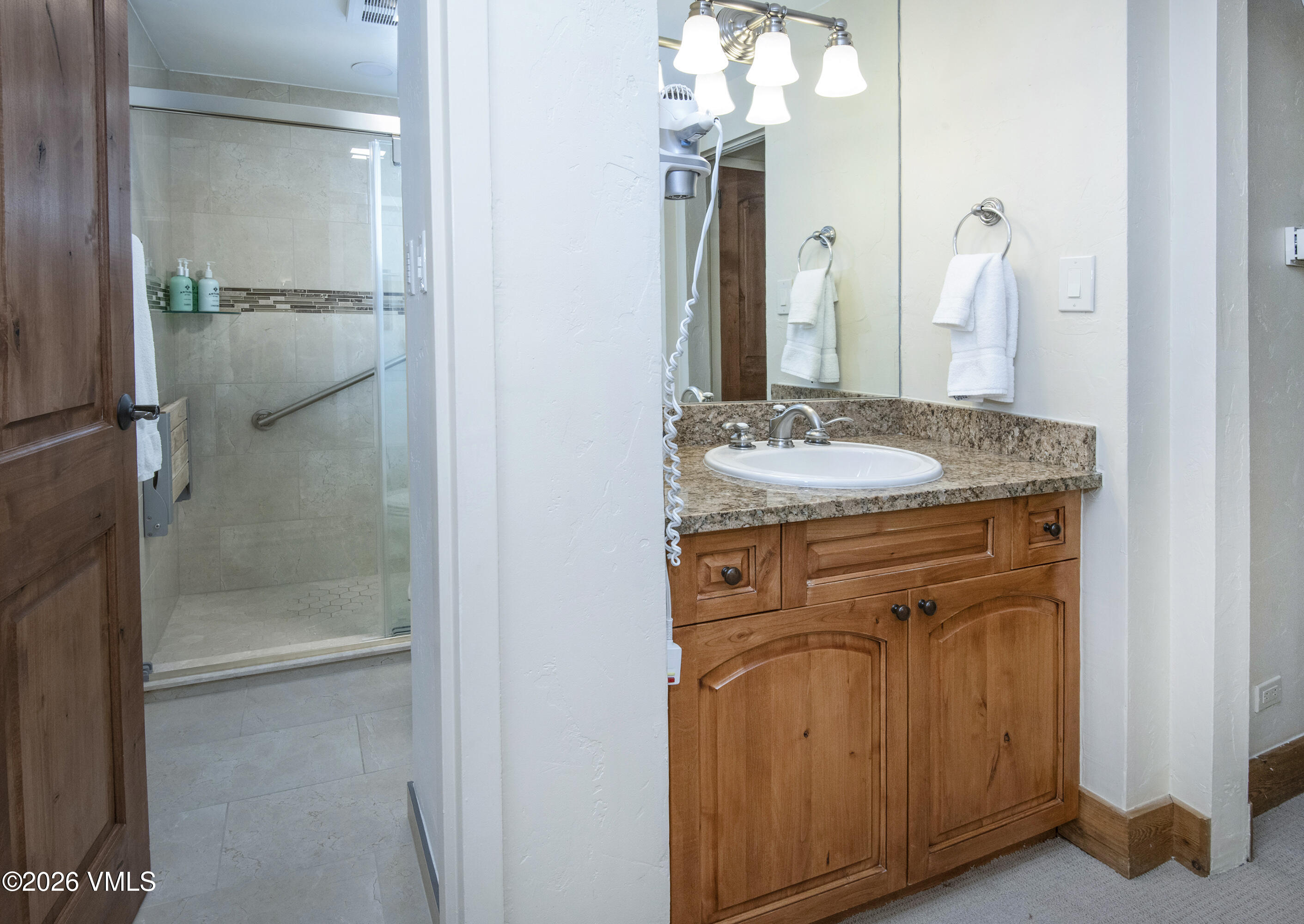 680 Lionshead Place 505