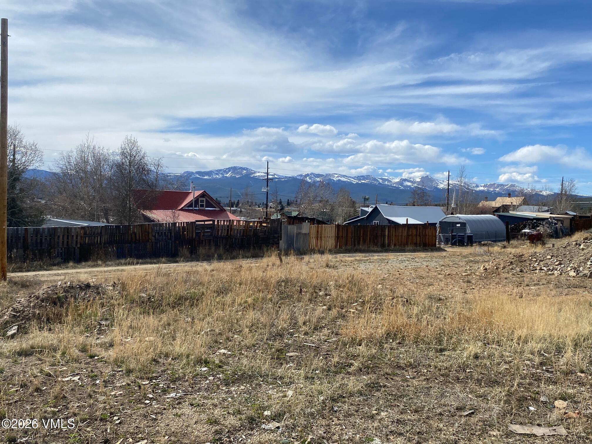 122 1/2 S Toledo Street