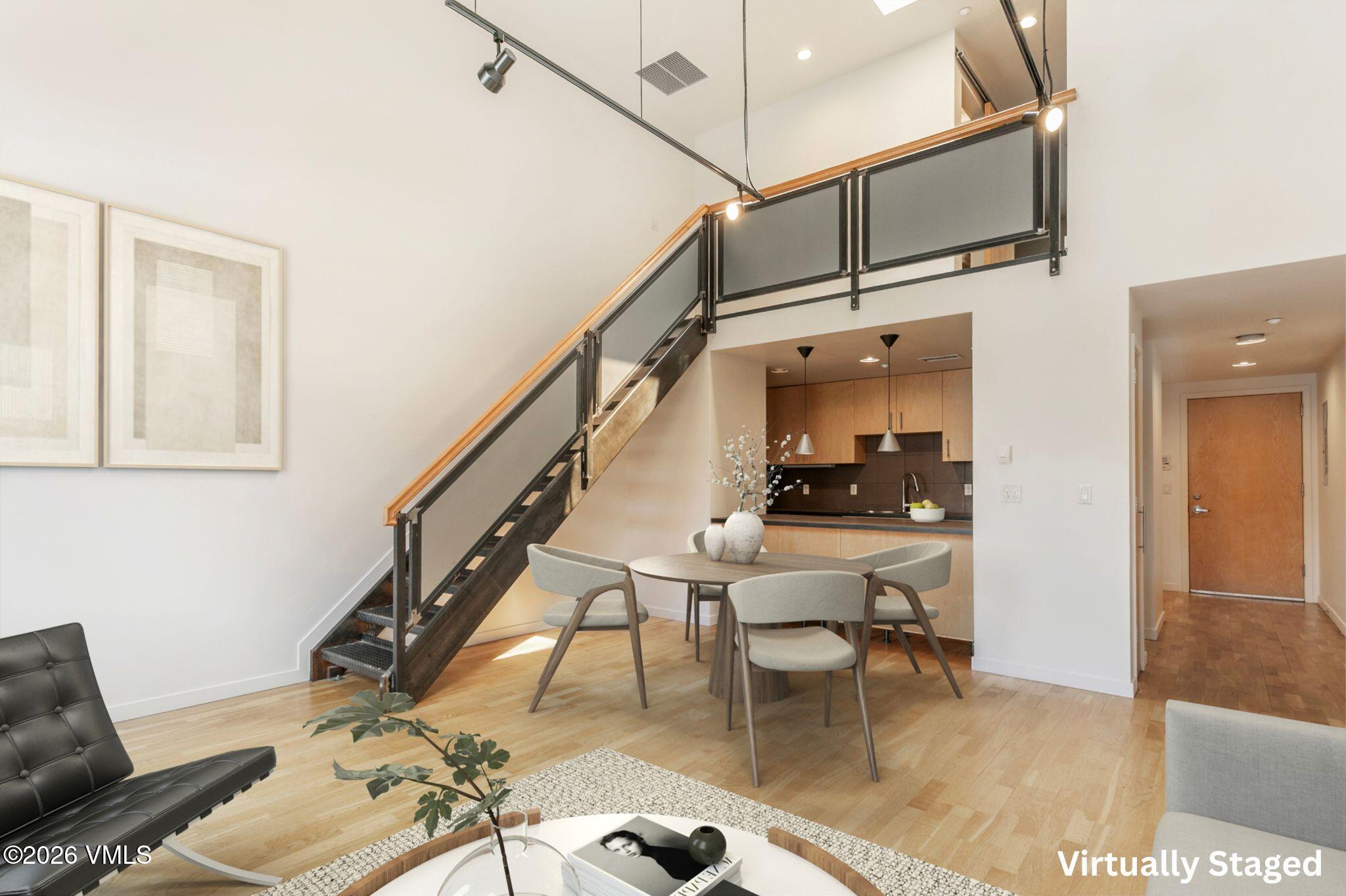 1140 Capitol Street 203