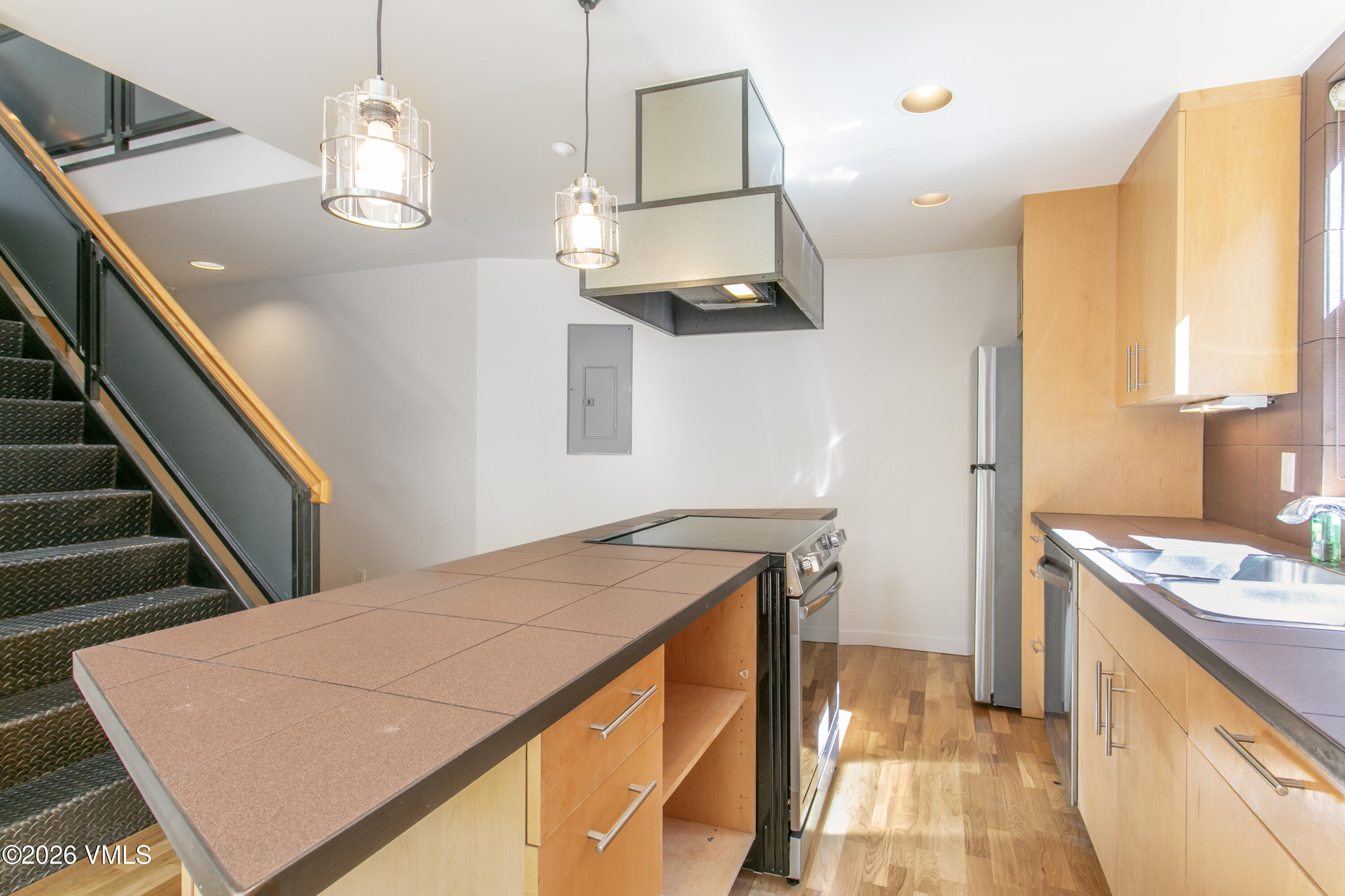 1140 Capitol Street # 206