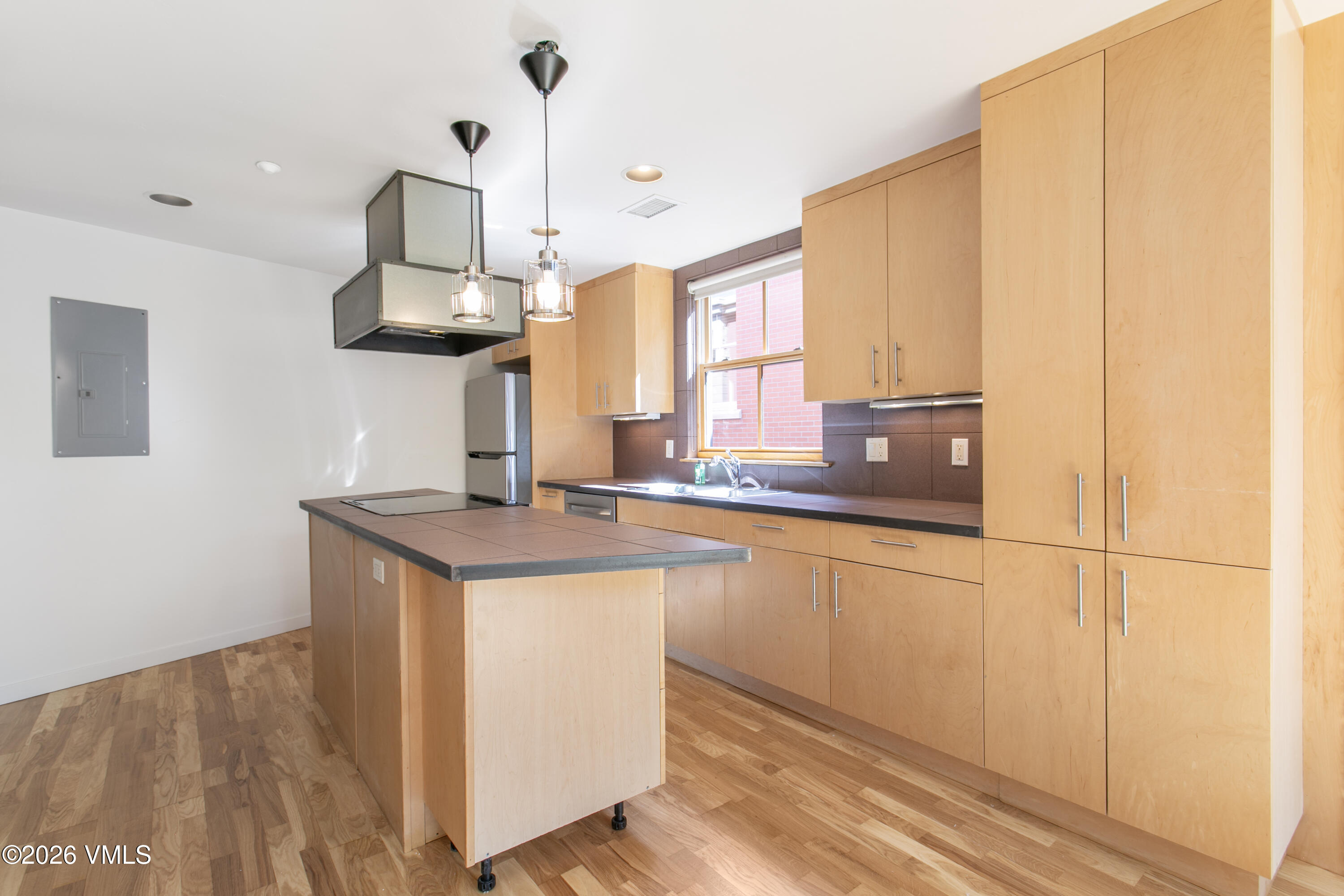 1140 Capitol Street # 206