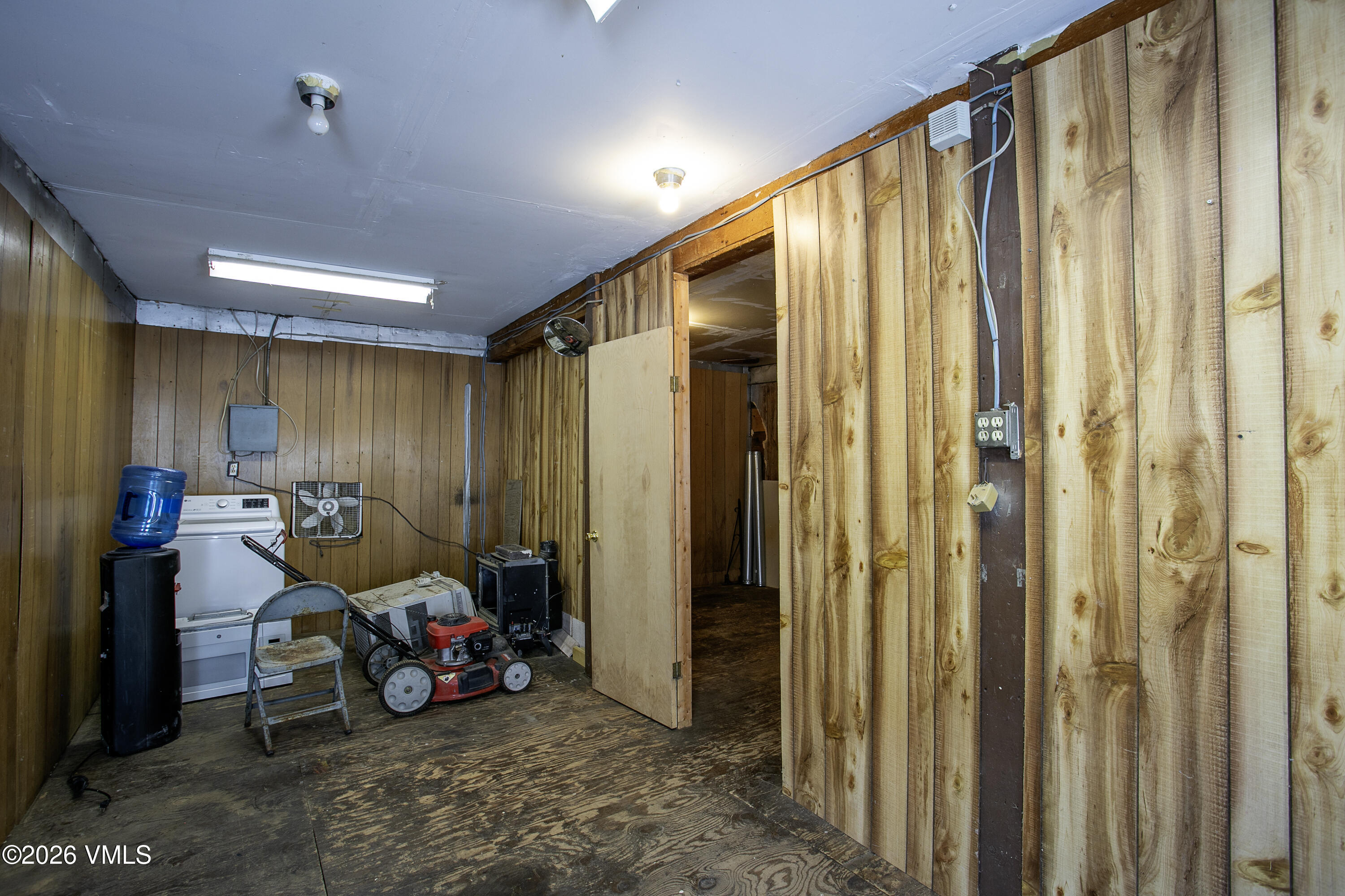 16937 CO-131