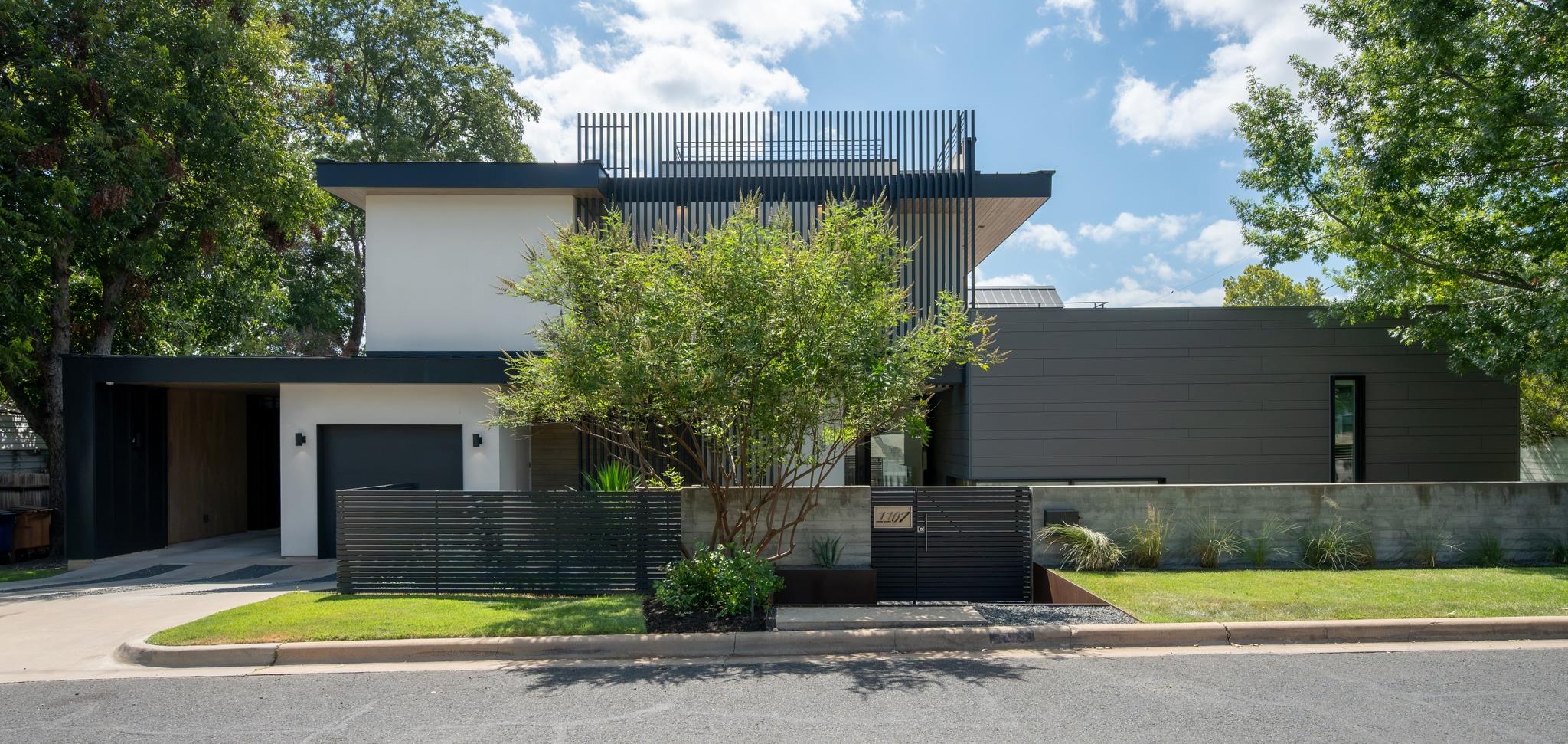 1107 Folts Ave
