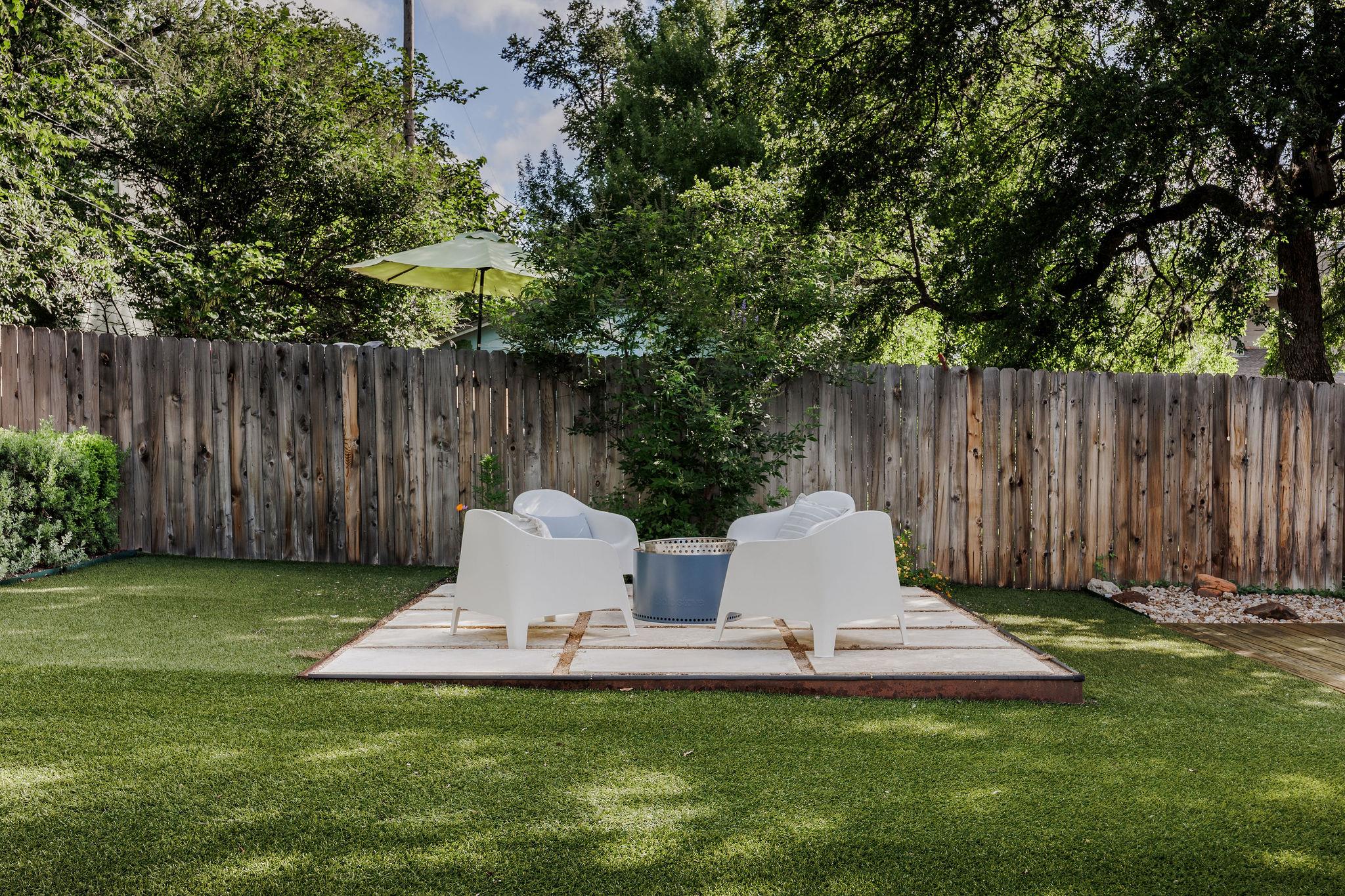 4004 Ridgelea DR