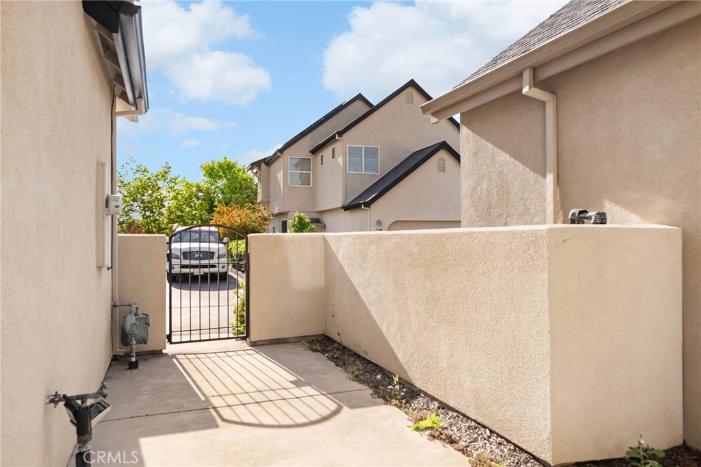 121 Wawona Place
