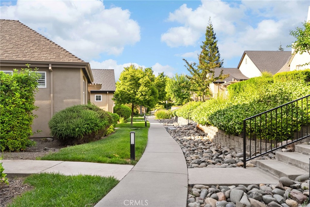 121 Wawona Place