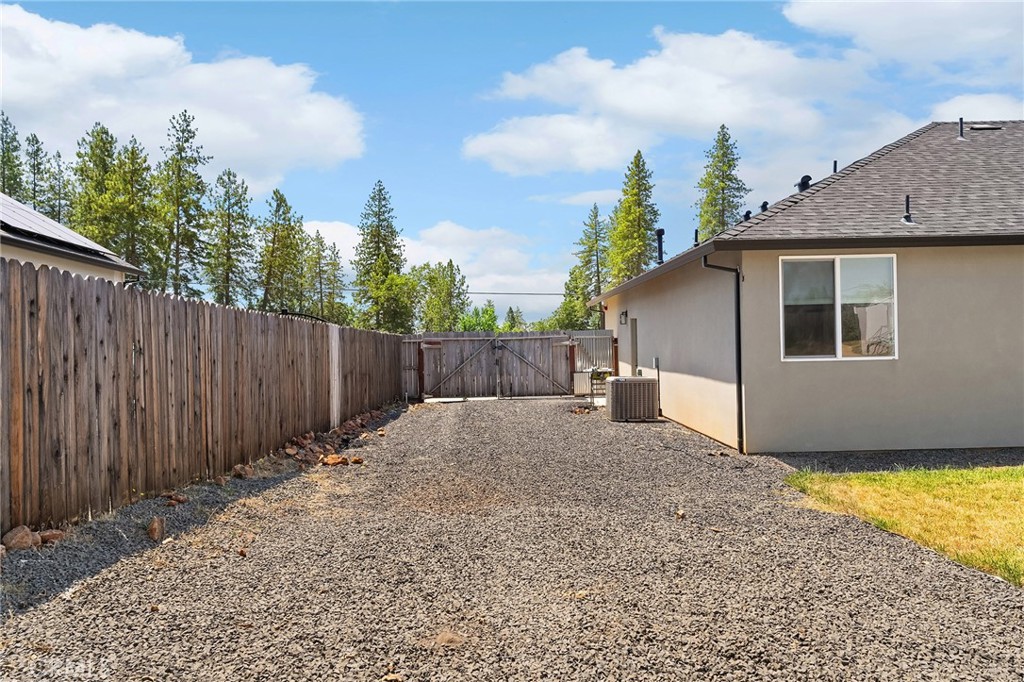 2213 De Mille Road