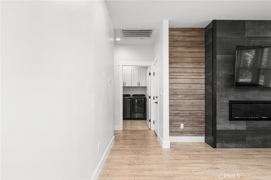 2213 De Mille Road