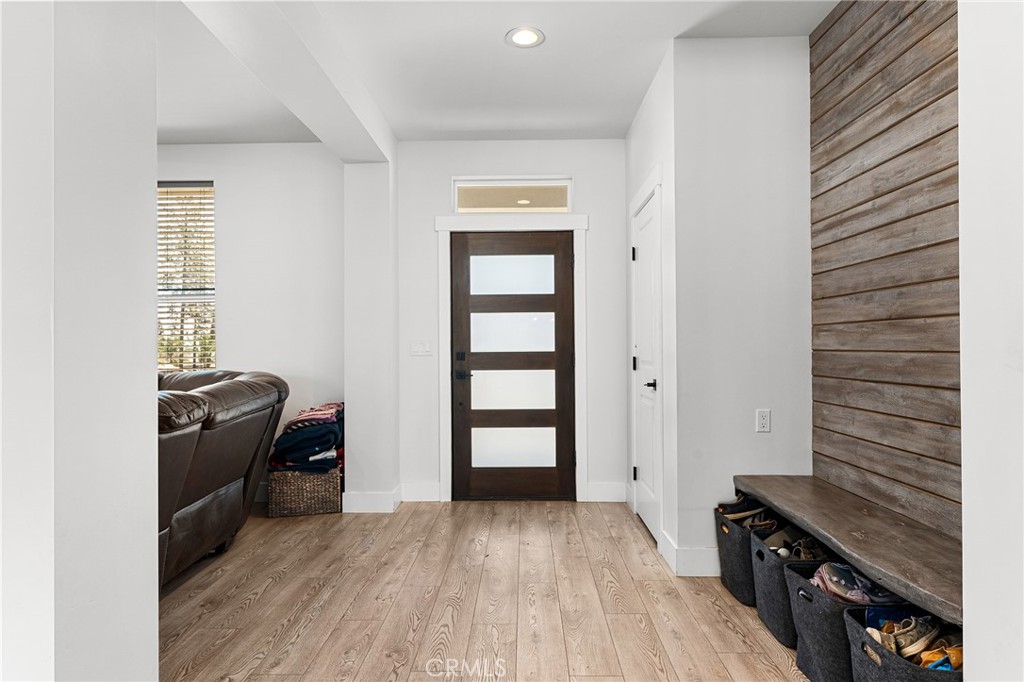 2213 De Mille Road