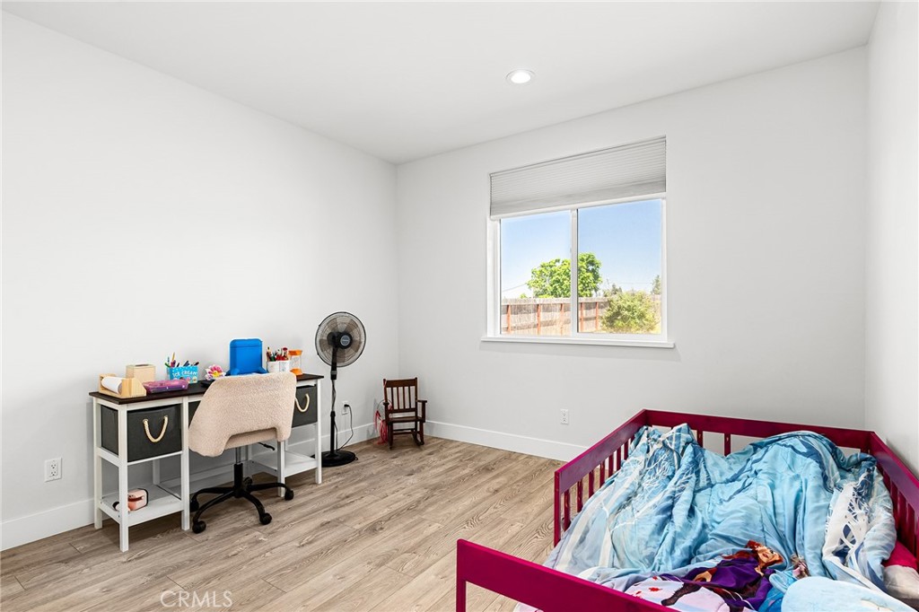 2213 De Mille Road