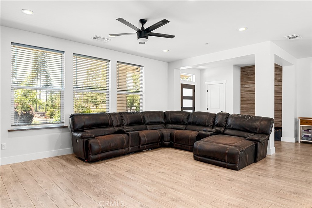 2213 De Mille Road