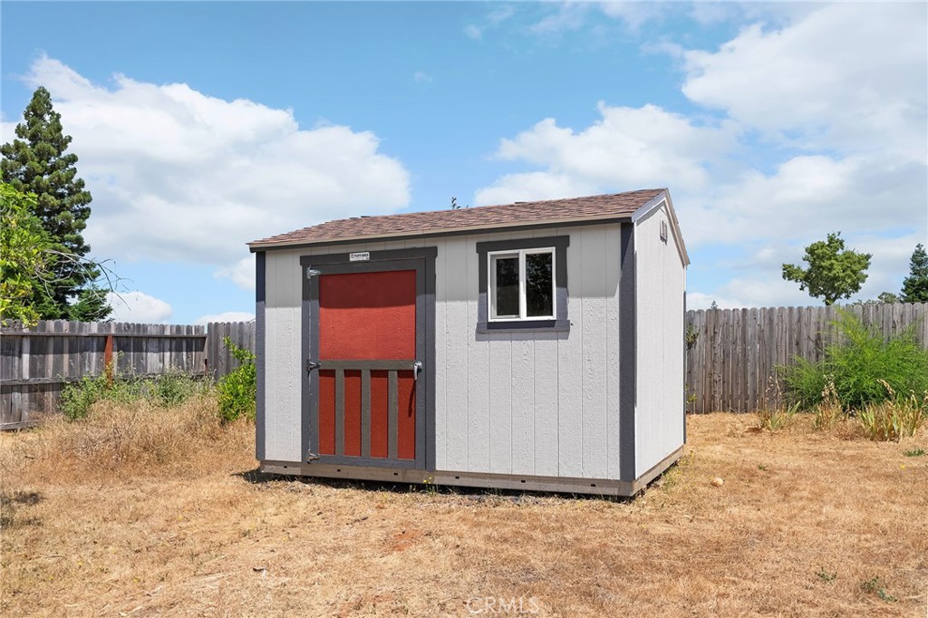 2213 De Mille Road