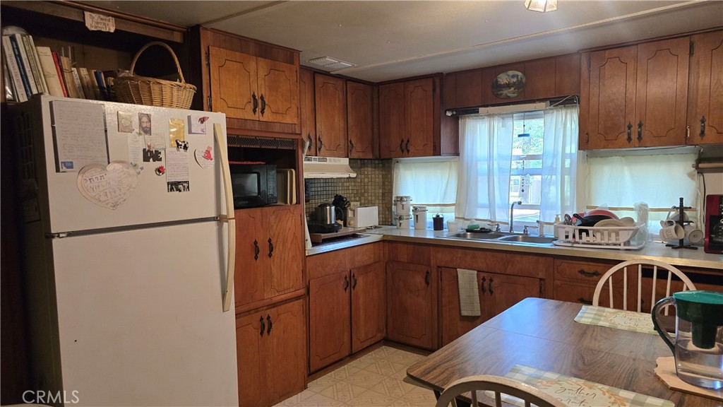 14794 Glenwood Drive