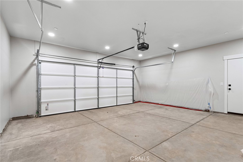 5885 Pine View Drive