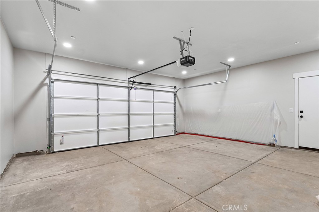 5885 Pine View Drive