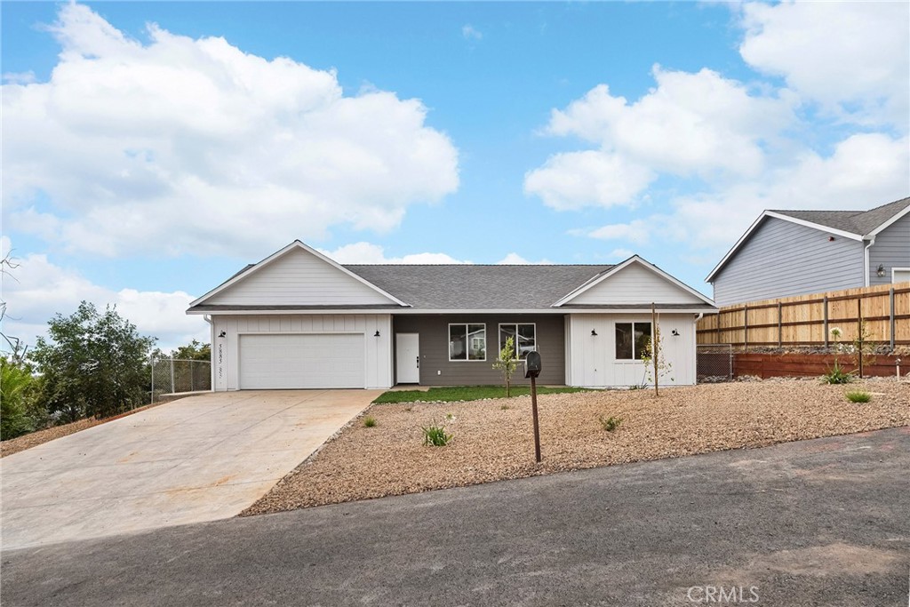 5885 Pine View Drive