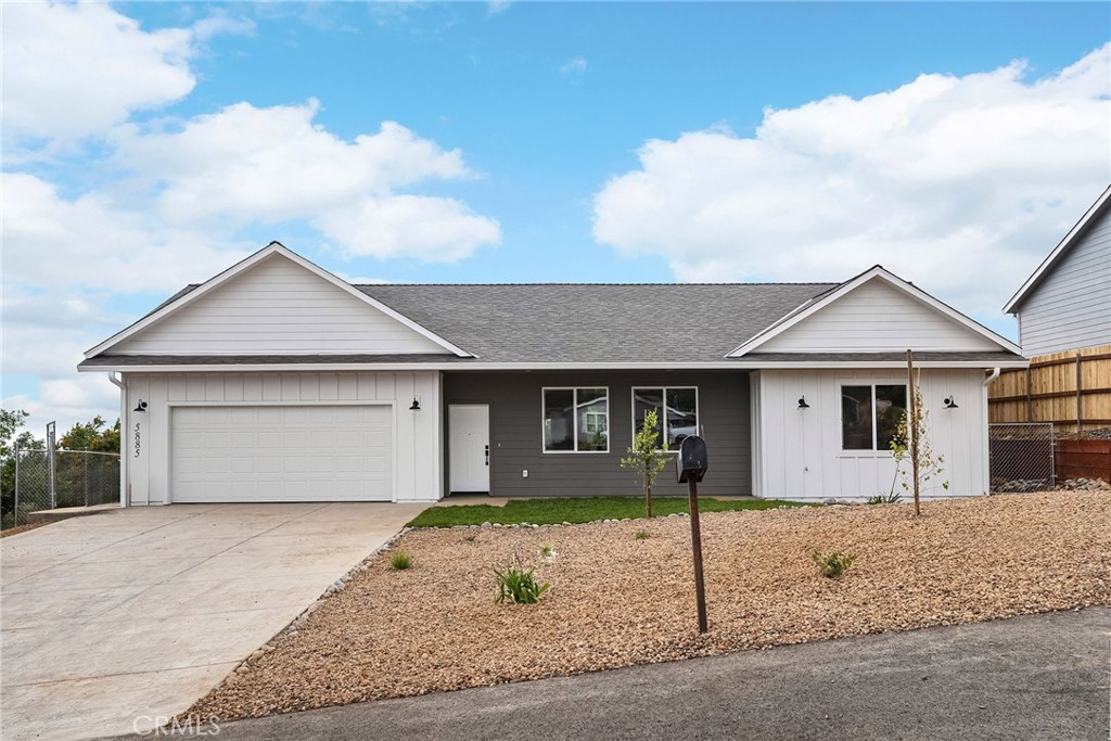 5885 Pine View Drive