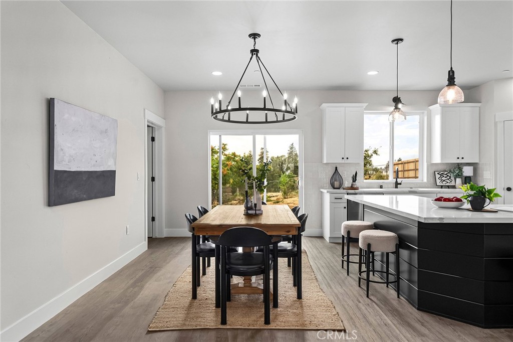 5885 Pine View Drive
