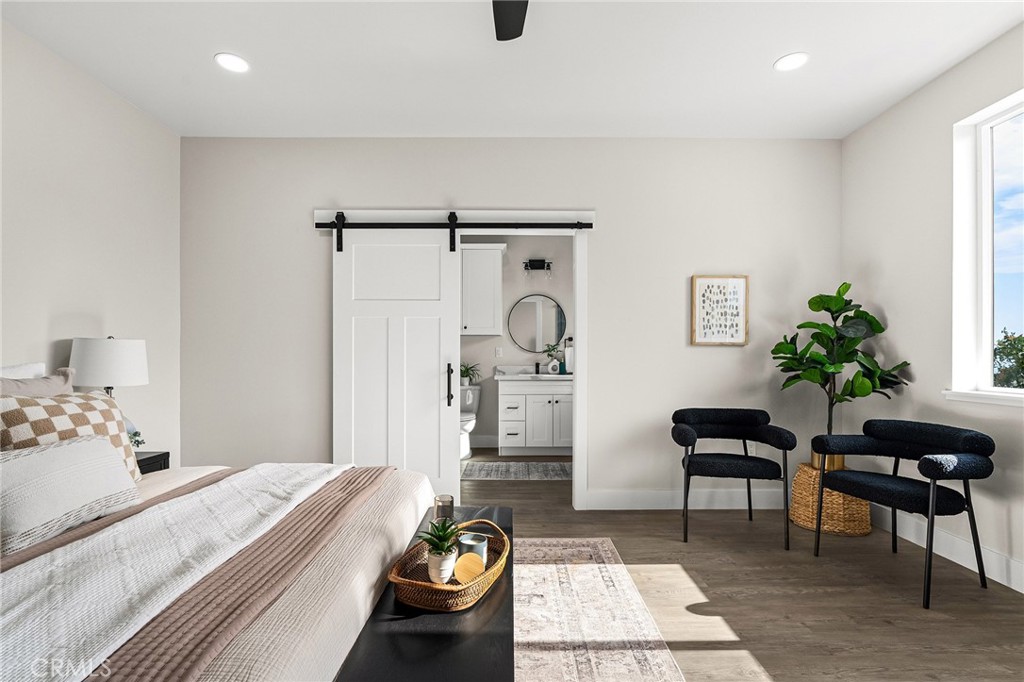 5885 Pine View Drive