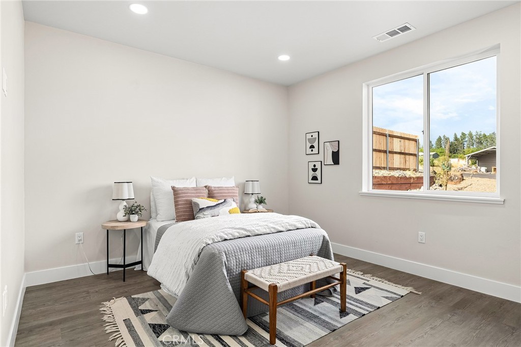 5885 Pine View Drive